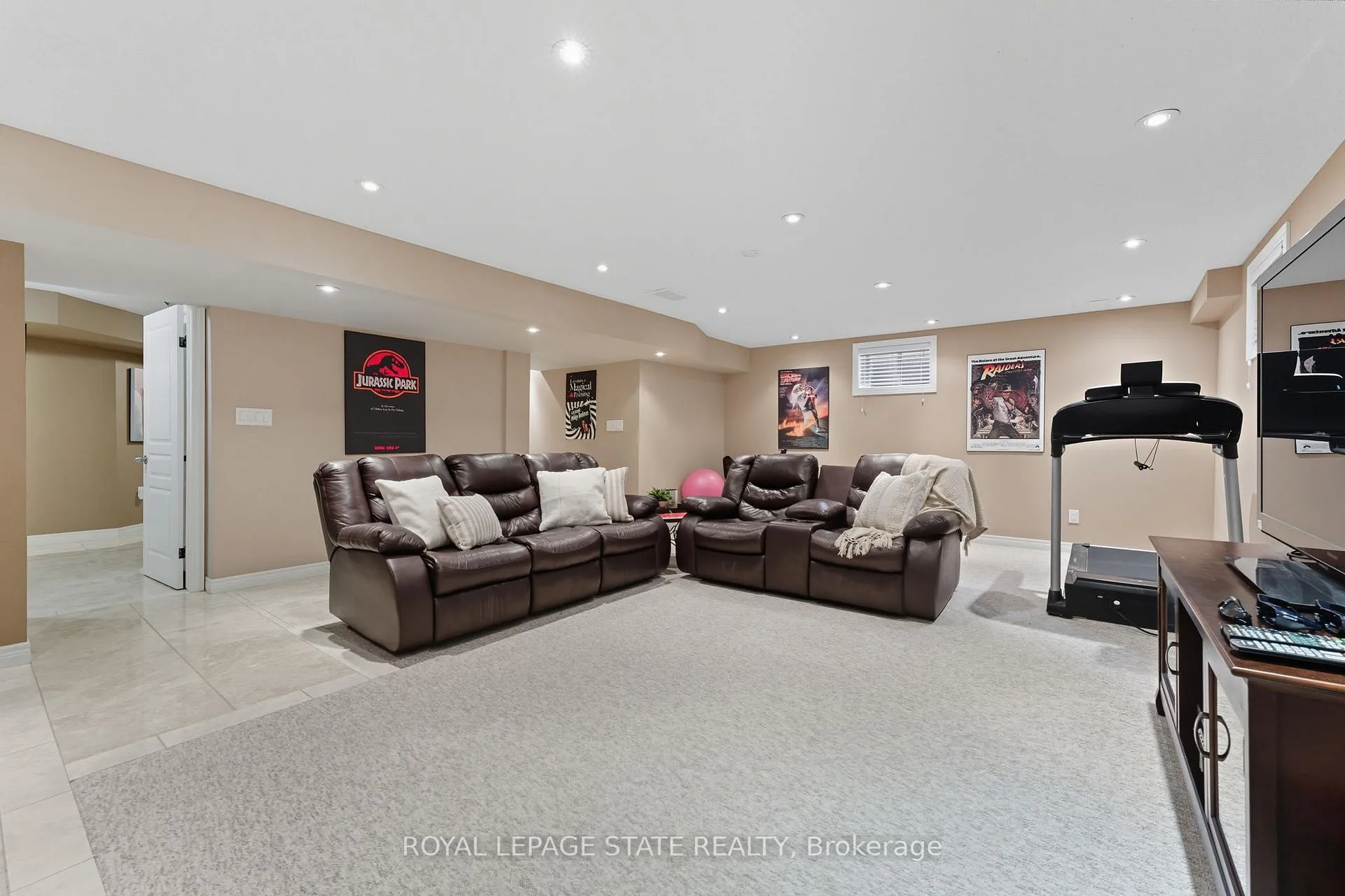 Photo 31 of 20 Lorupe Court, Hamilton, Meadowlands — HOMEH