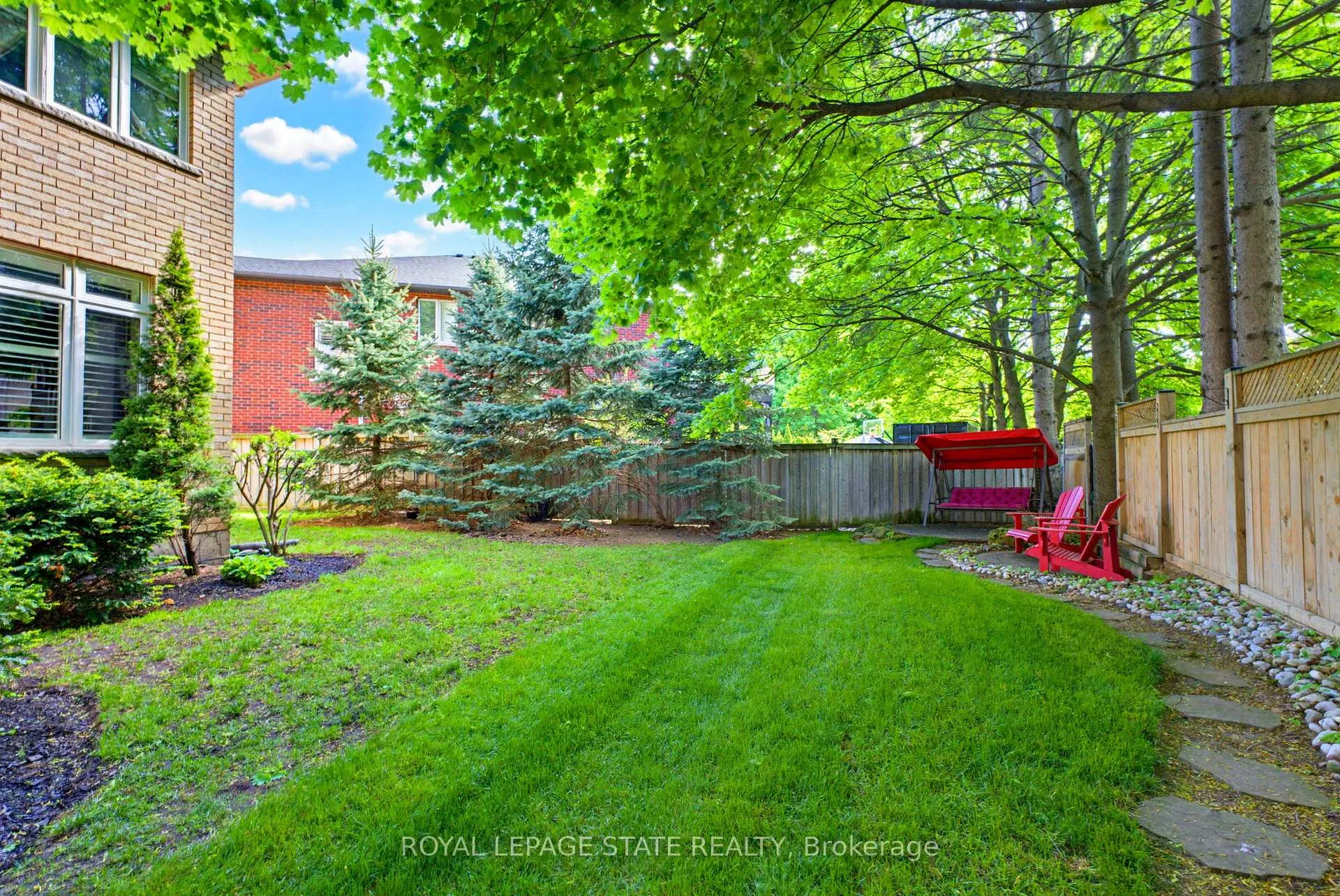 Photo 37 of 20 Lorupe Court, Hamilton, Meadowlands — HOMEH