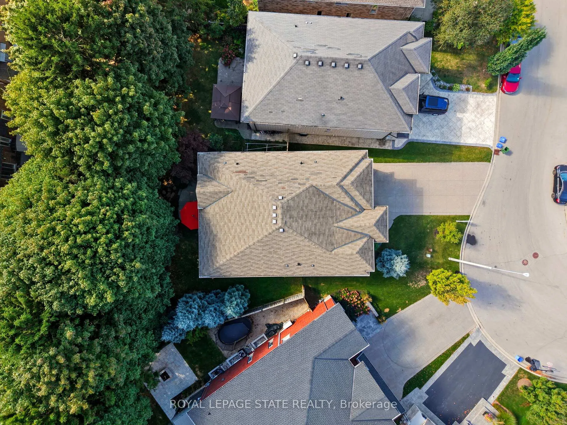 Photo 43 of 20 Lorupe Court, Hamilton, Meadowlands — HOMEH