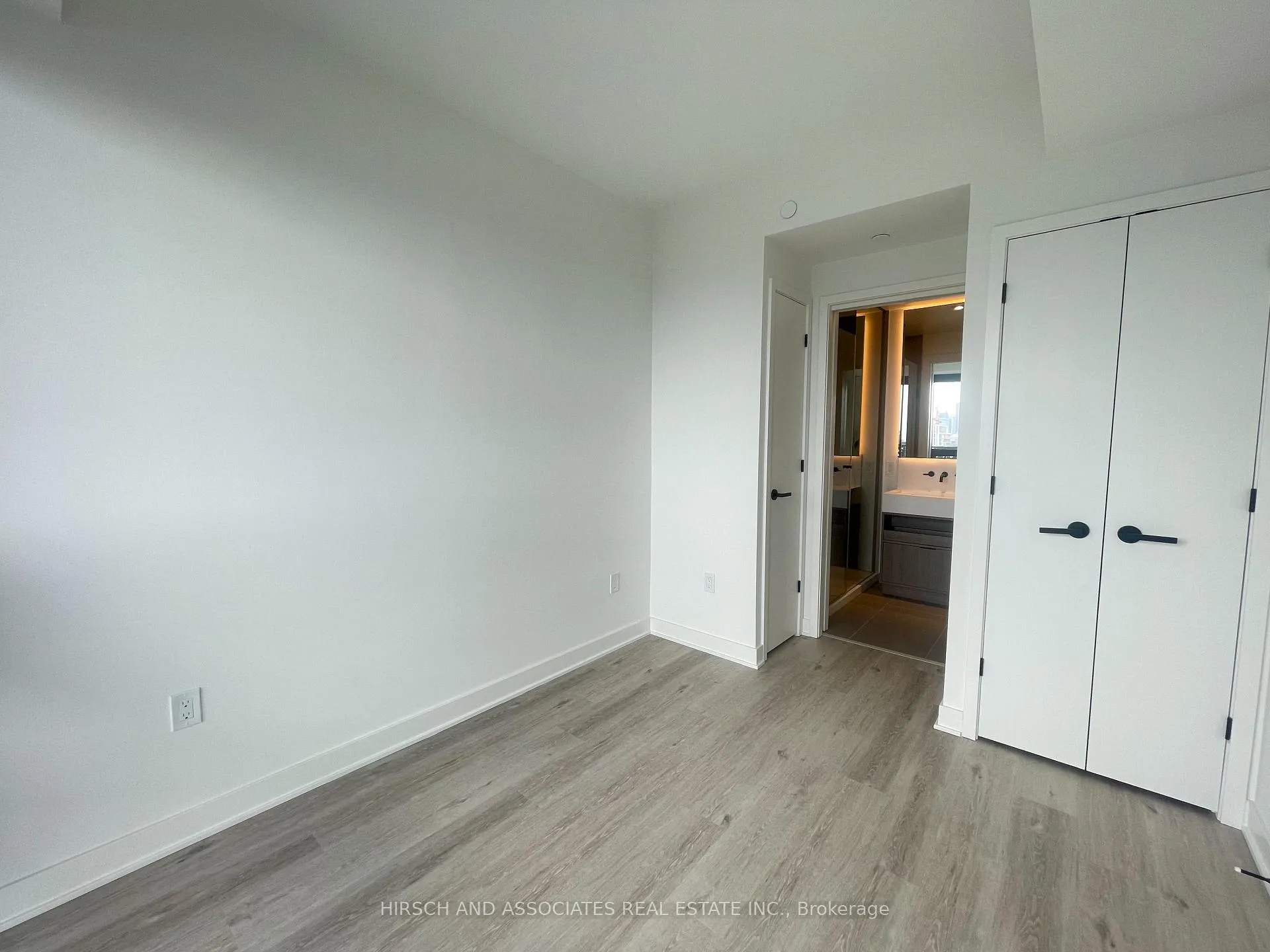 Photo 14 of Unit 3805, 55 Charles Street E, Toronto, Church-Yonge Corridor — HOMEH
