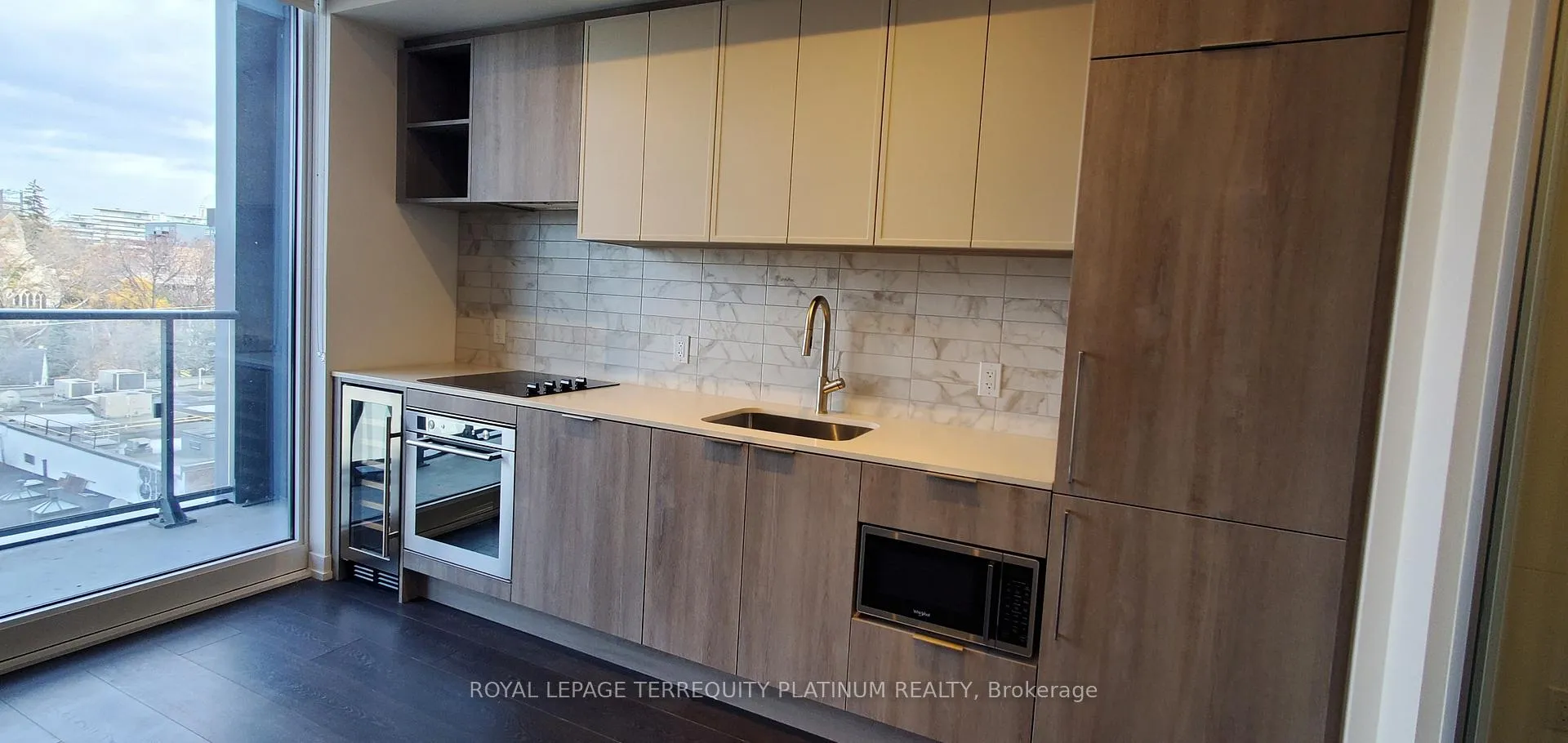 Photo 2 of Unit 725, 2020 Bathurst Street, Toronto, Humewood-Cedarvale — HOMEH