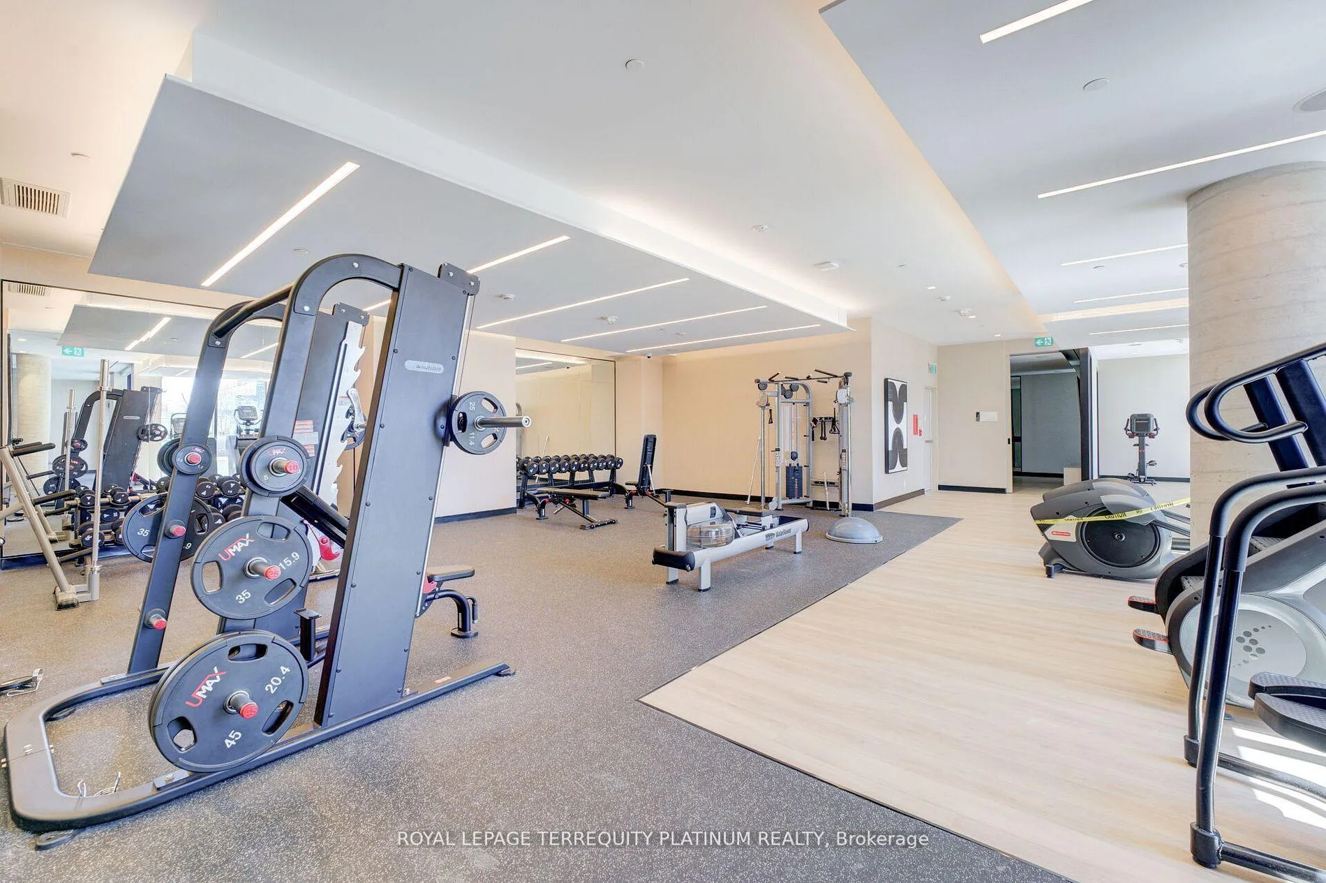 Photo 7 of Unit 725, 2020 Bathurst Street, Toronto, Humewood-Cedarvale — HOMEH