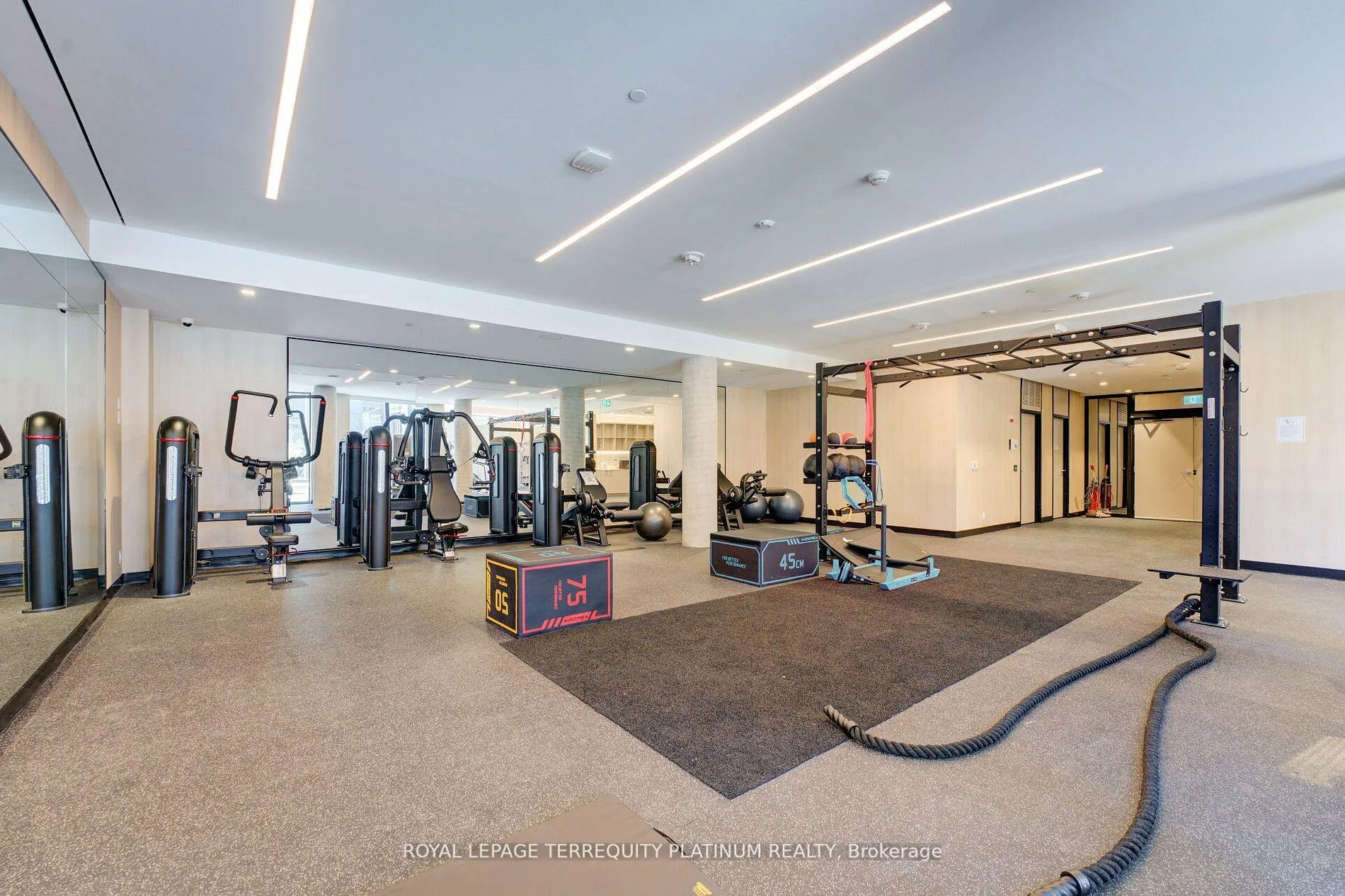 Photo 11 of Unit 725, 2020 Bathurst Street, Toronto, Humewood-Cedarvale — HOMEH