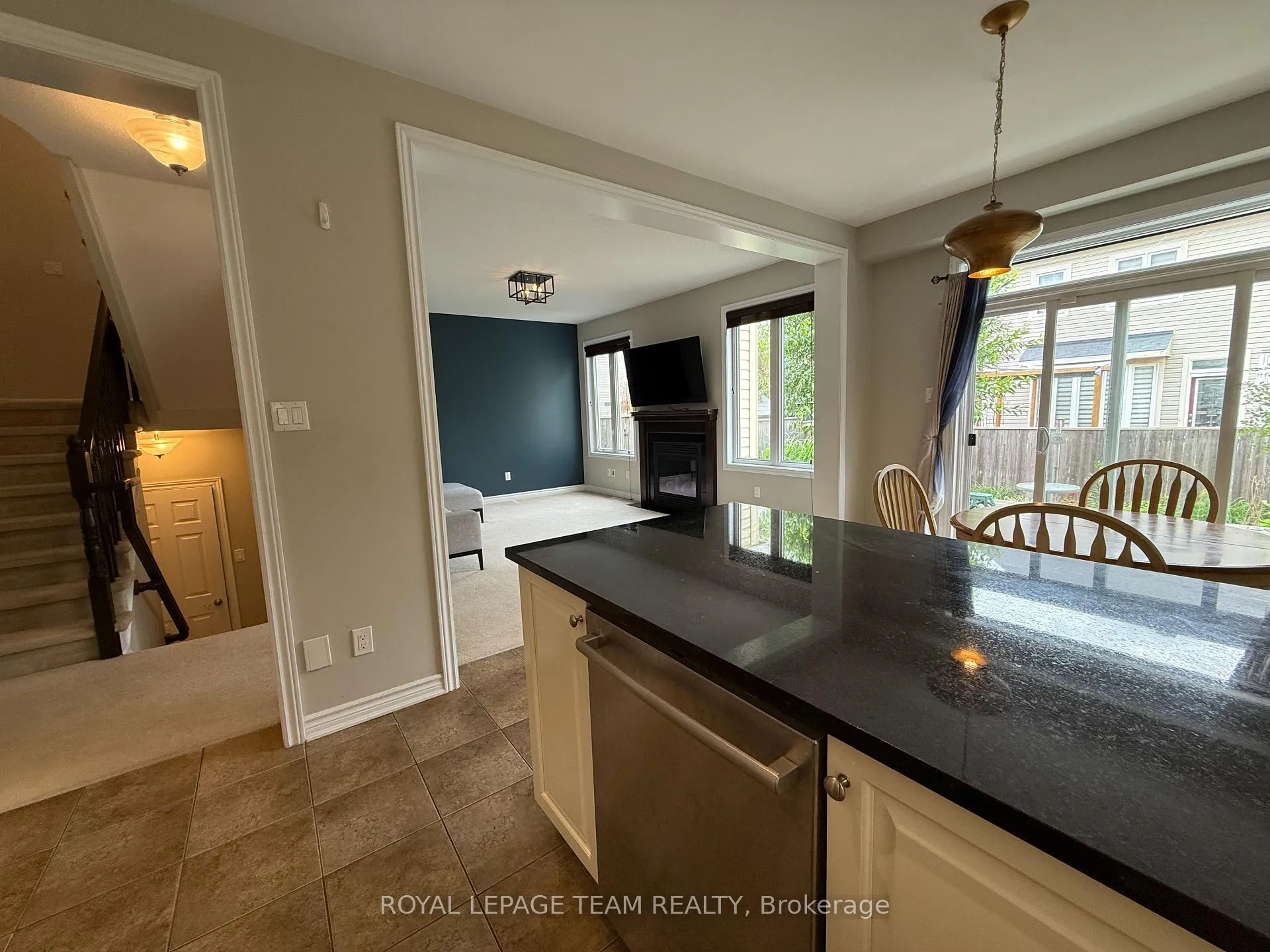 Photo 9 of 310 Gallantry Way, Ottawa, Stittsville (North) — HOMEH