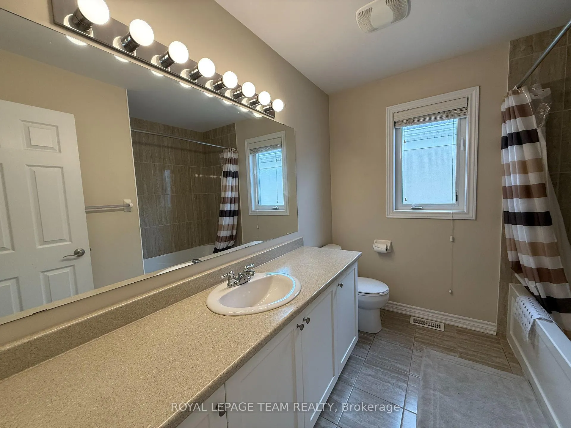 Photo 27 of 310 Gallantry Way, Ottawa, Stittsville (North) — HOMEH