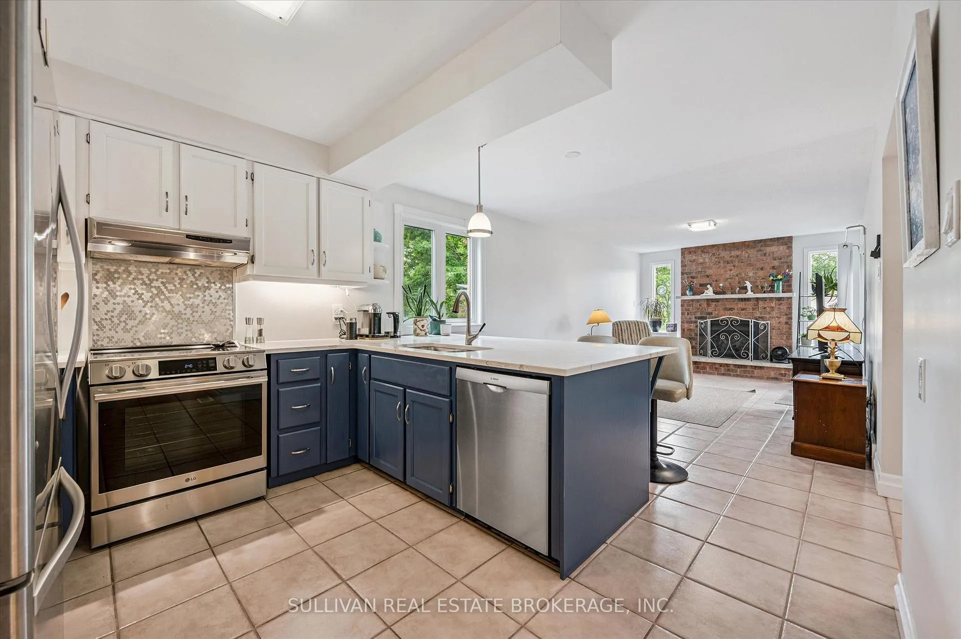 Photo 13 of 2 Deerchase Court, Guelph, Kortright West — HOMEH