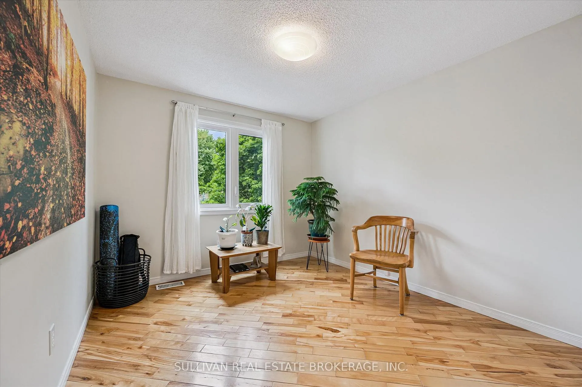 Photo 17 of 2 Deerchase Court, Guelph, Kortright West — HOMEH
