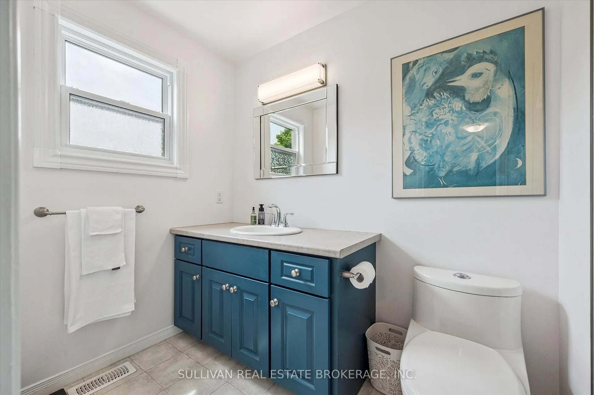 Photo 23 of 2 Deerchase Court, Guelph, Kortright West — HOMEH