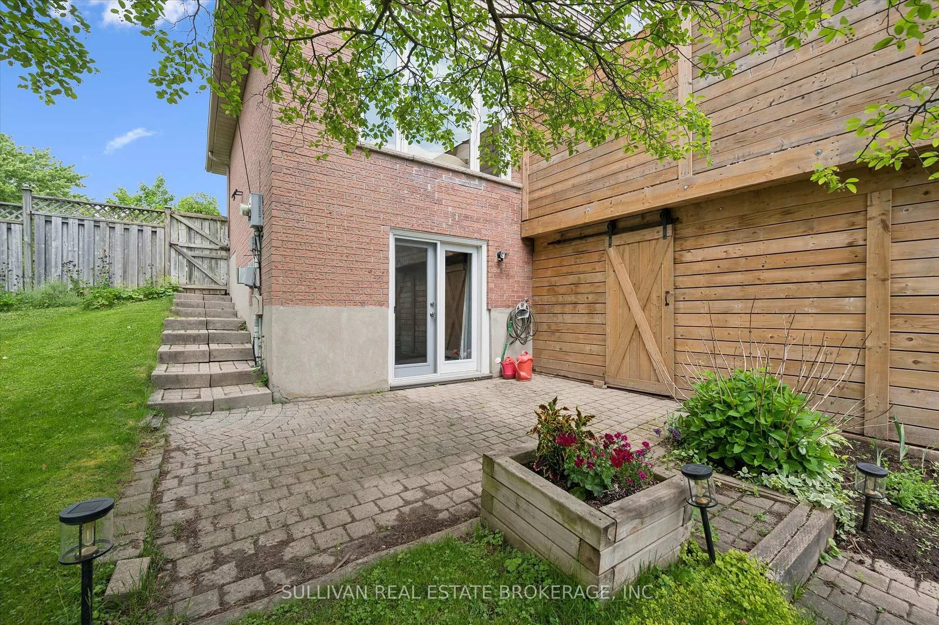 Photo 32 of 2 Deerchase Court, Guelph, Kortright West — HOMEH