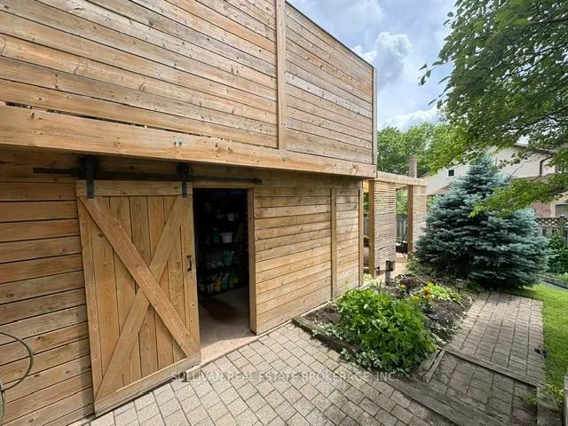 Photo 33 of 2 Deerchase Court, Guelph, Kortright West — HOMEH