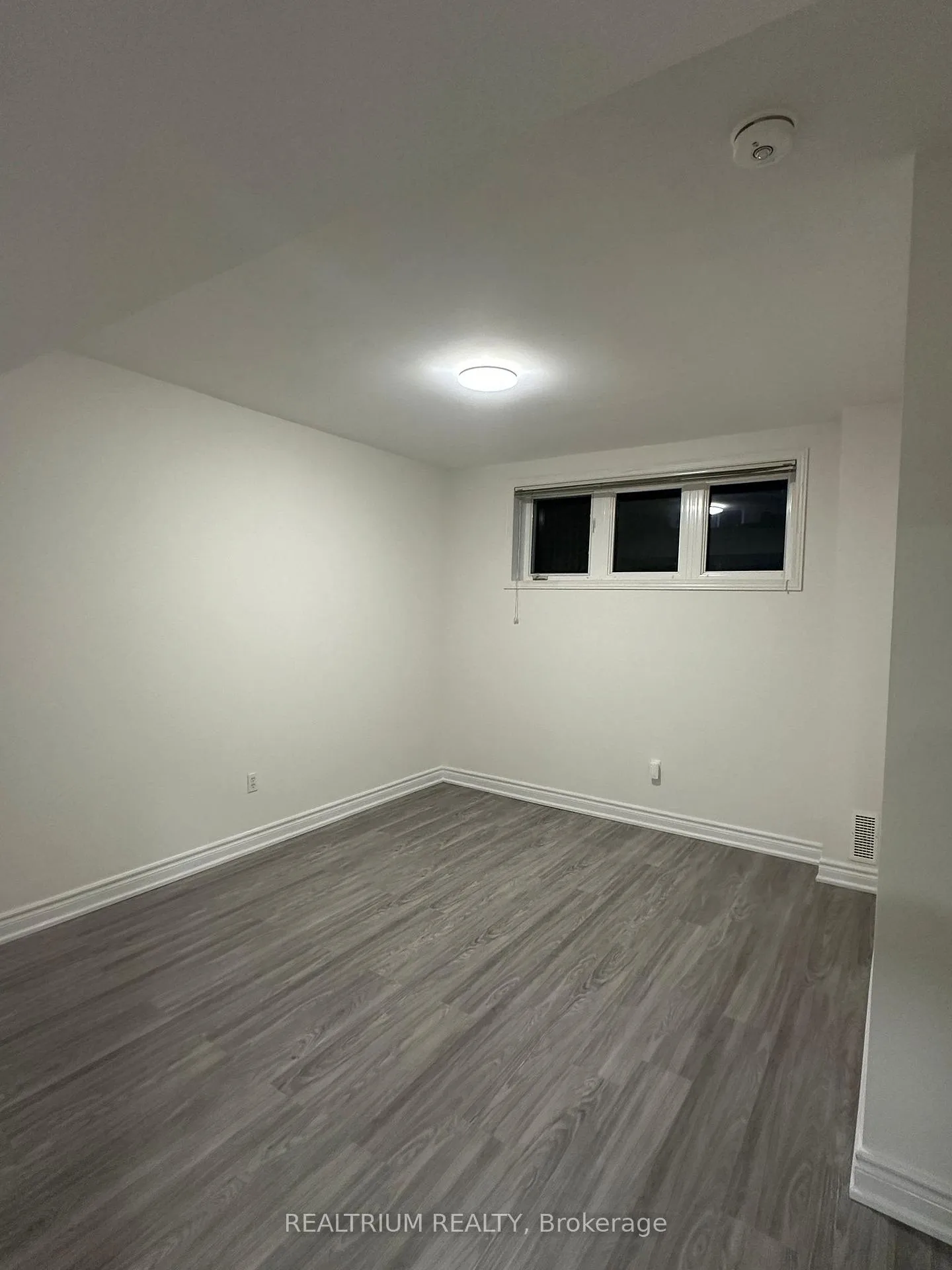 Photo 11 of Unit Lower, 32 Slader Heights Street, Ajax, Northwest Ajax — HOMEH