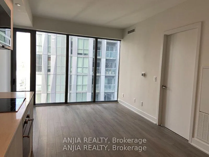 Photo 2 of Unit 2001, 8 Cumberland Street, Toronto, The Annex — HOMEH