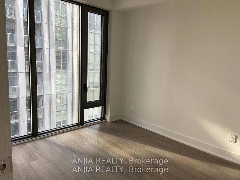 Photo 5 of Unit 2001, 8 Cumberland Street, Toronto, The Annex — HOMEH