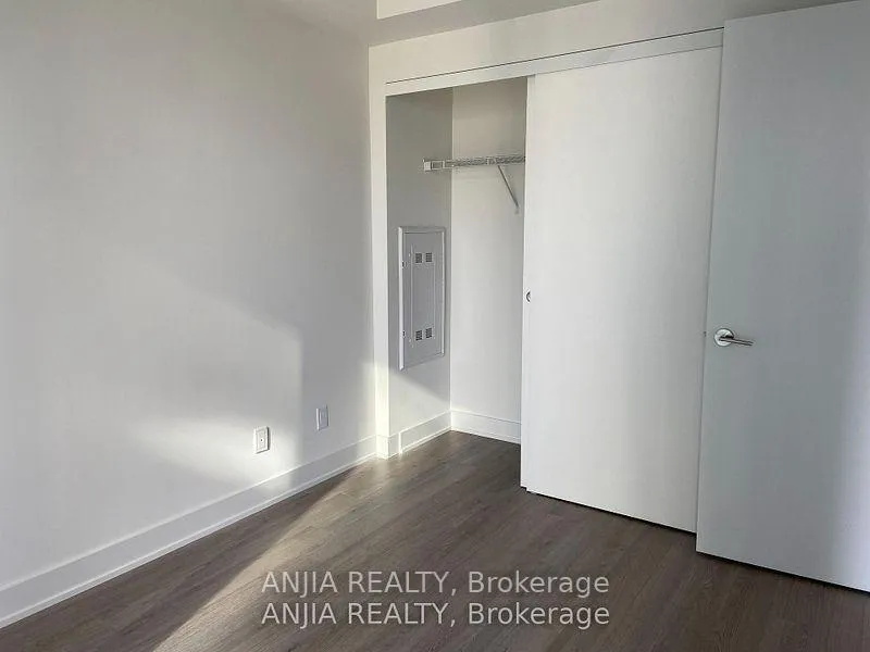 Photo 6 of Unit 2001, 8 Cumberland Street, Toronto, The Annex — HOMEH
