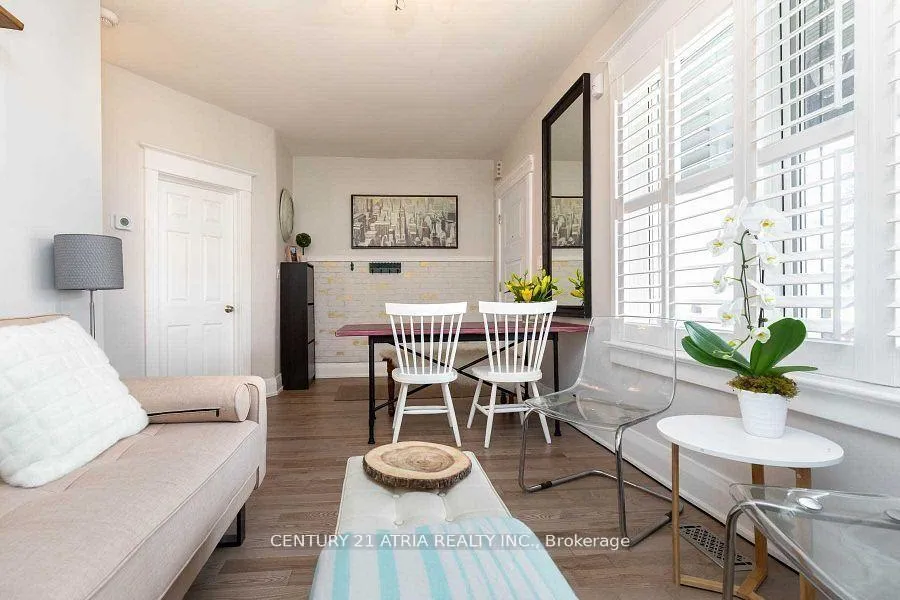 Photo 5 of 639 Mortimer Avenue, Toronto, Danforth Village-East York — HOMEH