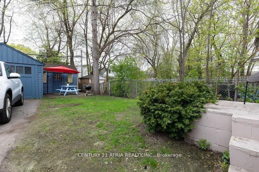 Photo 10 of 639 Mortimer Avenue, Toronto, Danforth Village-East York — HOMEH