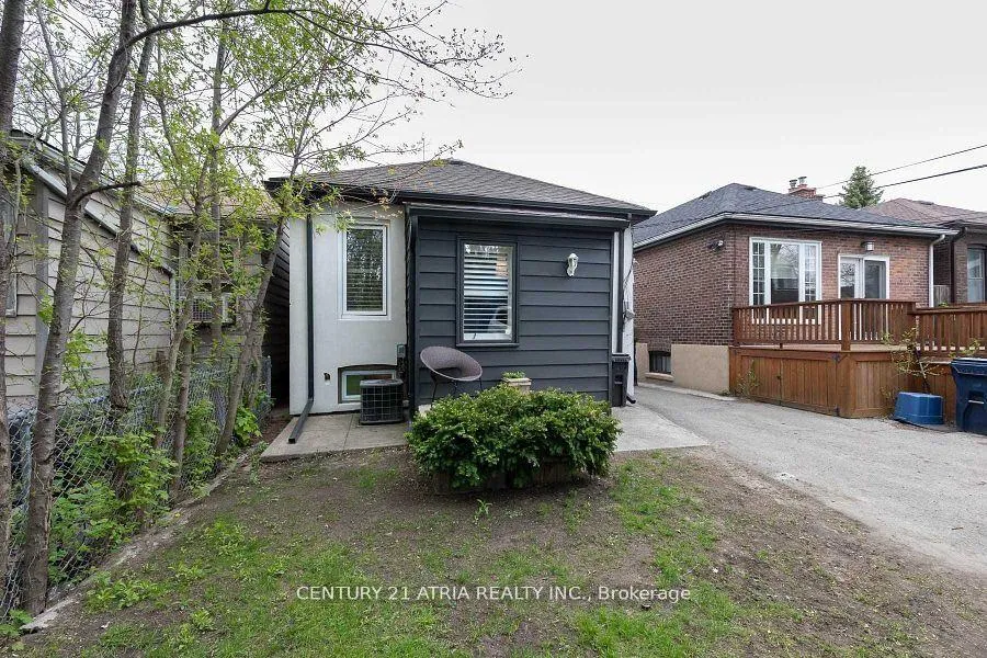 Photo 12 of 639 Mortimer Avenue, Toronto, Danforth Village-East York — HOMEH