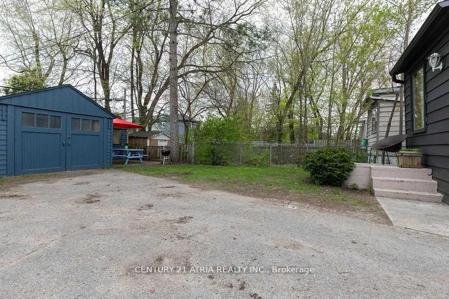 Photo 13 of 639 Mortimer Avenue, Toronto, Danforth Village-East York — HOMEH