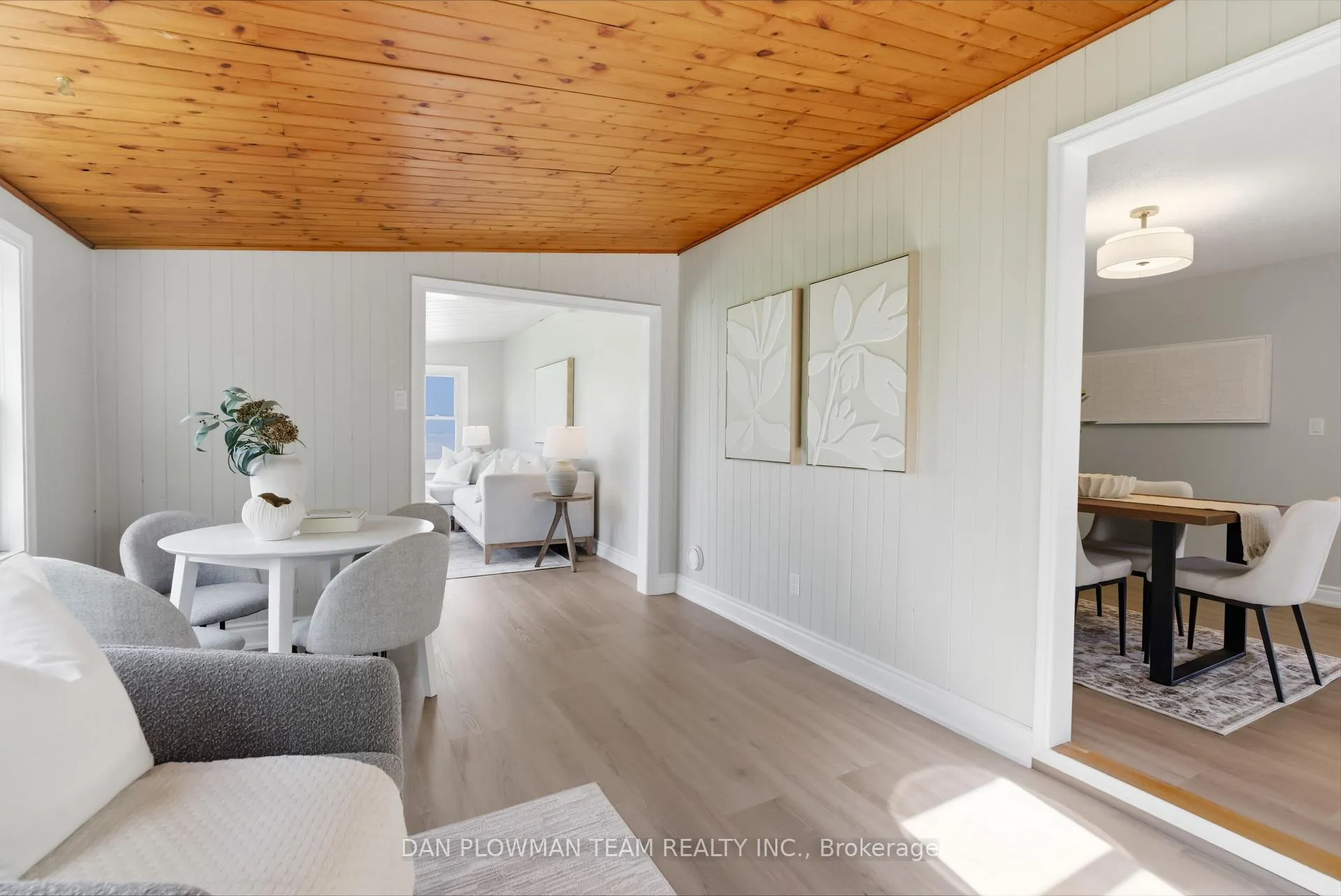 Photo 20 of 14 Heritage Lane, Clarington, Bowmanville — HOMEH