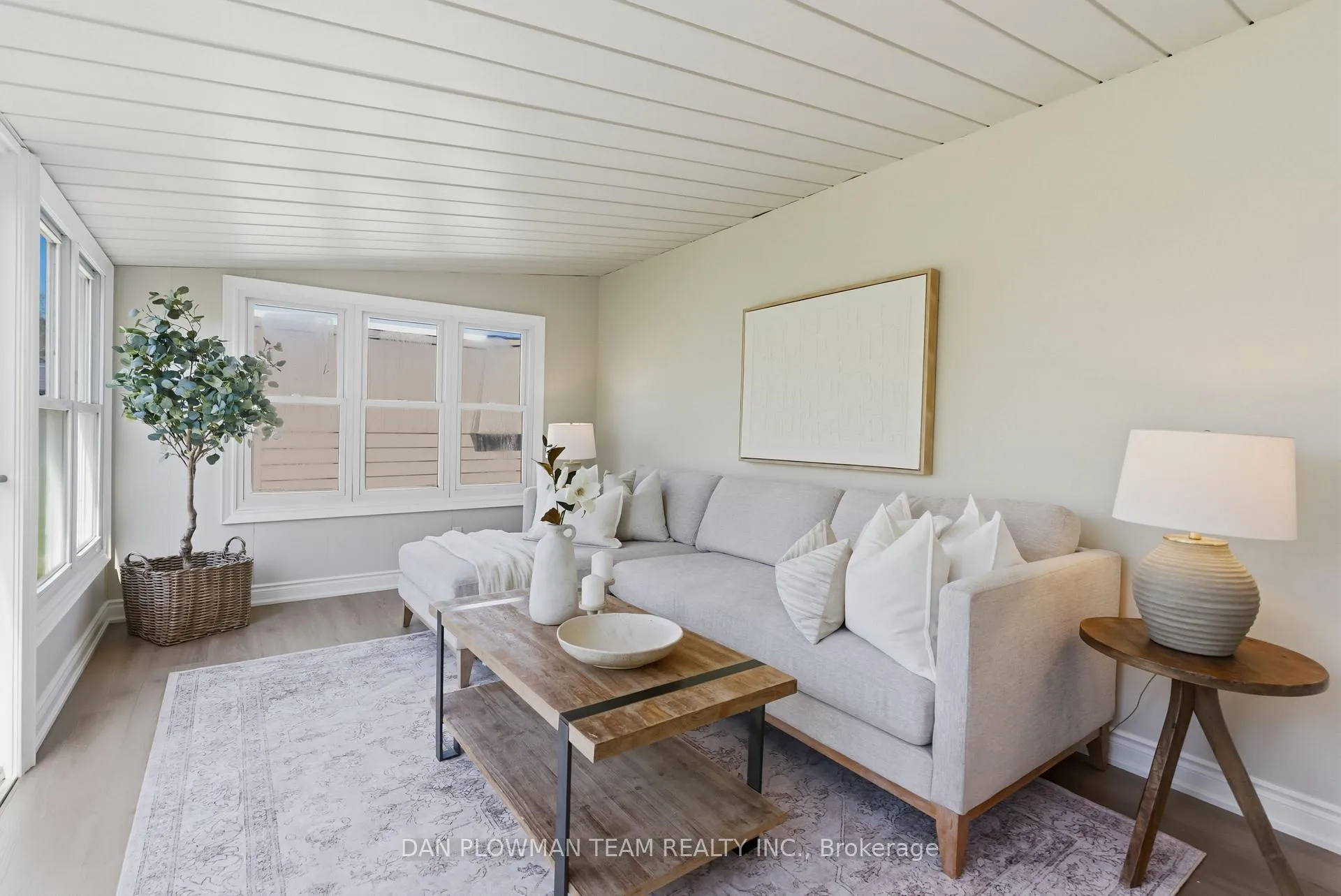 Photo 22 of 14 Heritage Lane, Clarington, Bowmanville — HOMEH