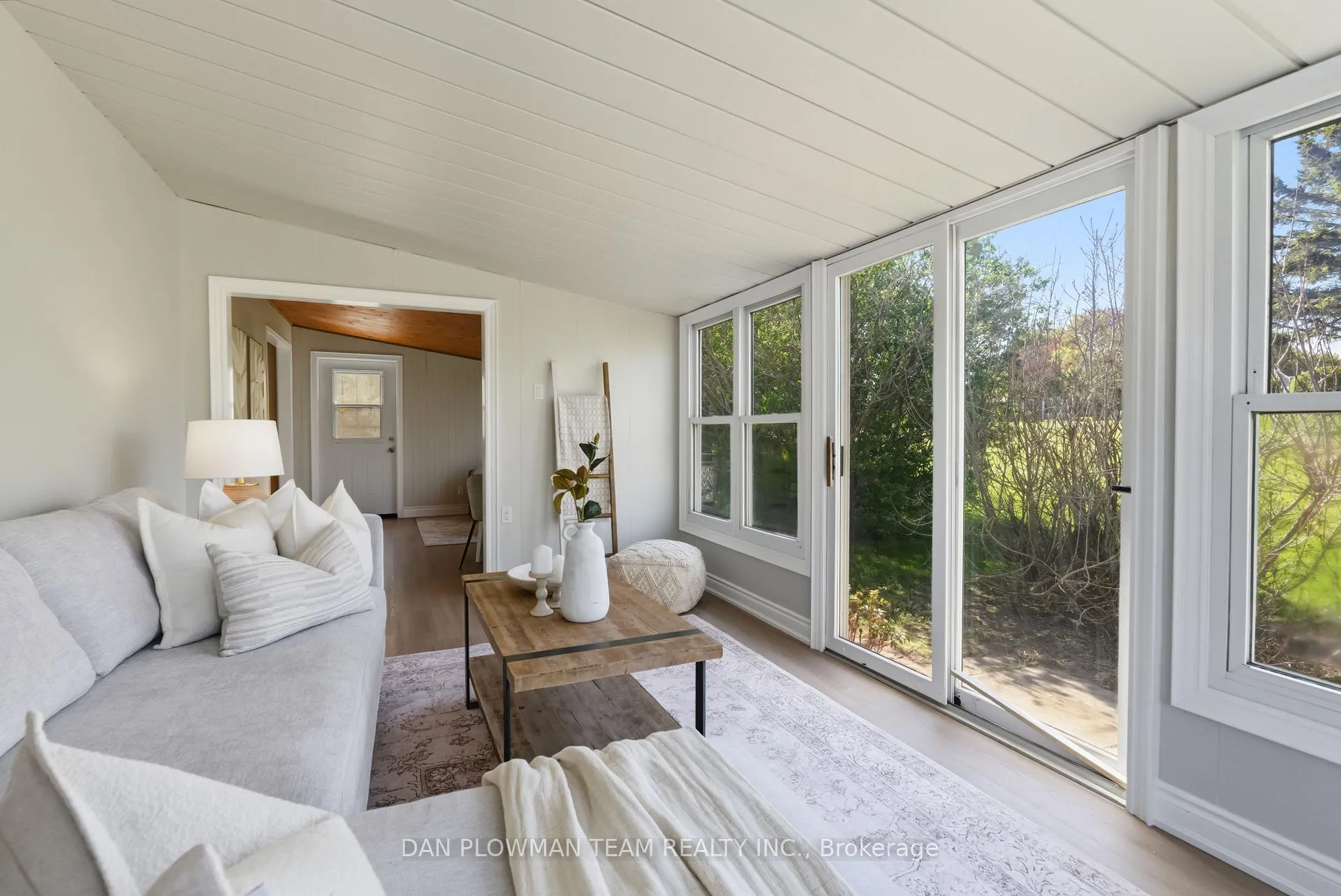 Photo 23 of 14 Heritage Lane, Clarington, Bowmanville — HOMEH