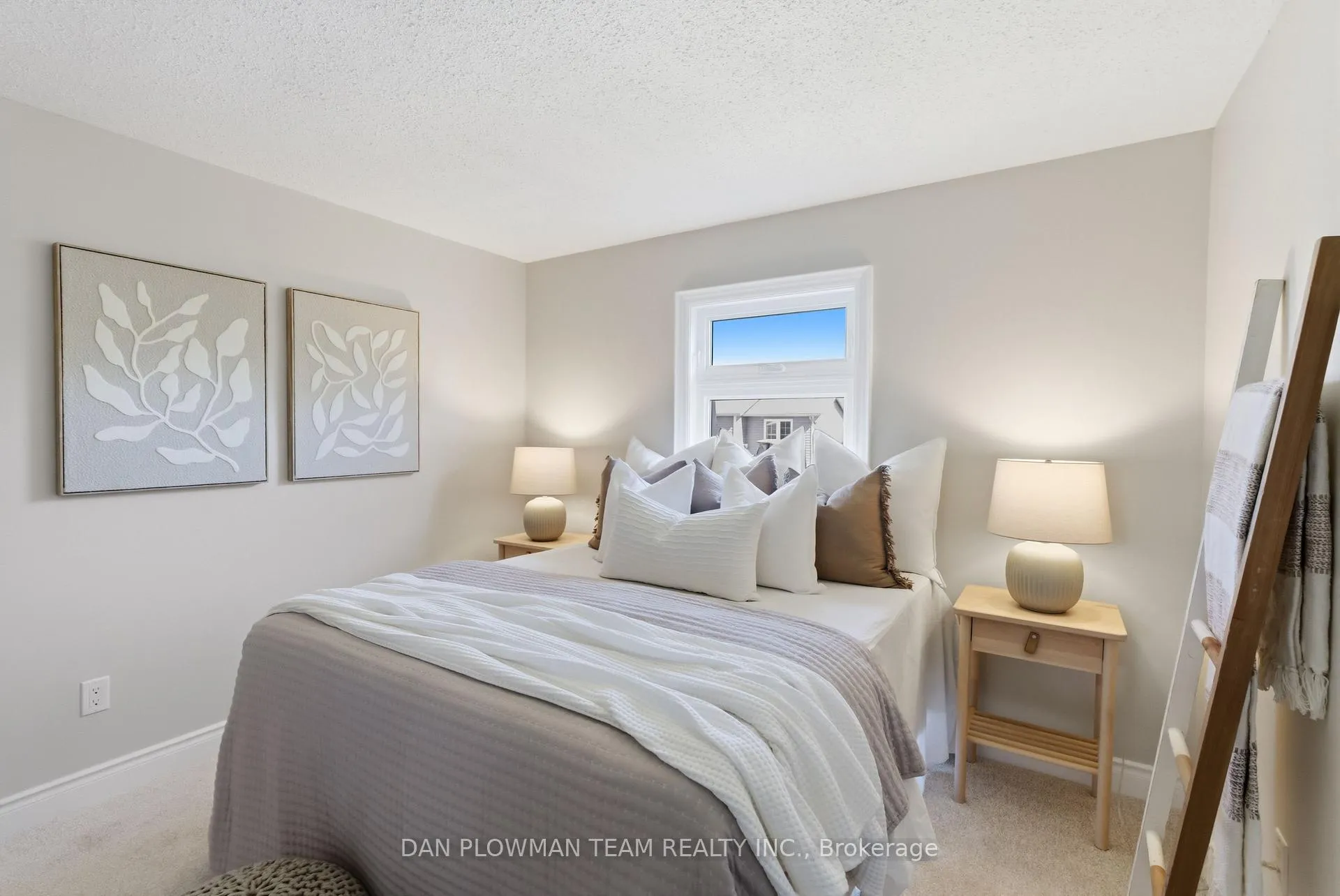 Photo 31 of 14 Heritage Lane, Clarington, Bowmanville — HOMEH