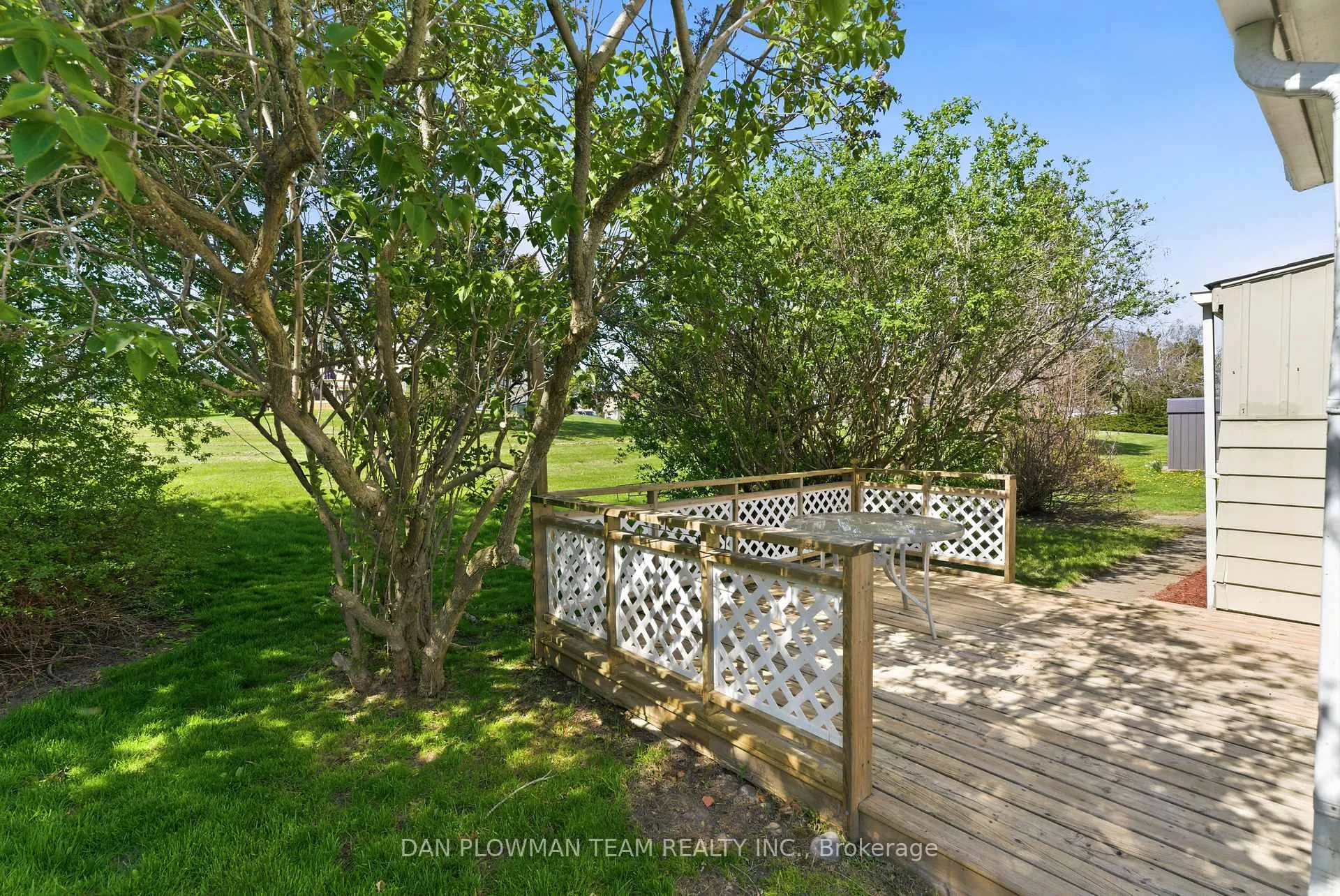 Photo 34 of 14 Heritage Lane, Clarington, Bowmanville — HOMEH