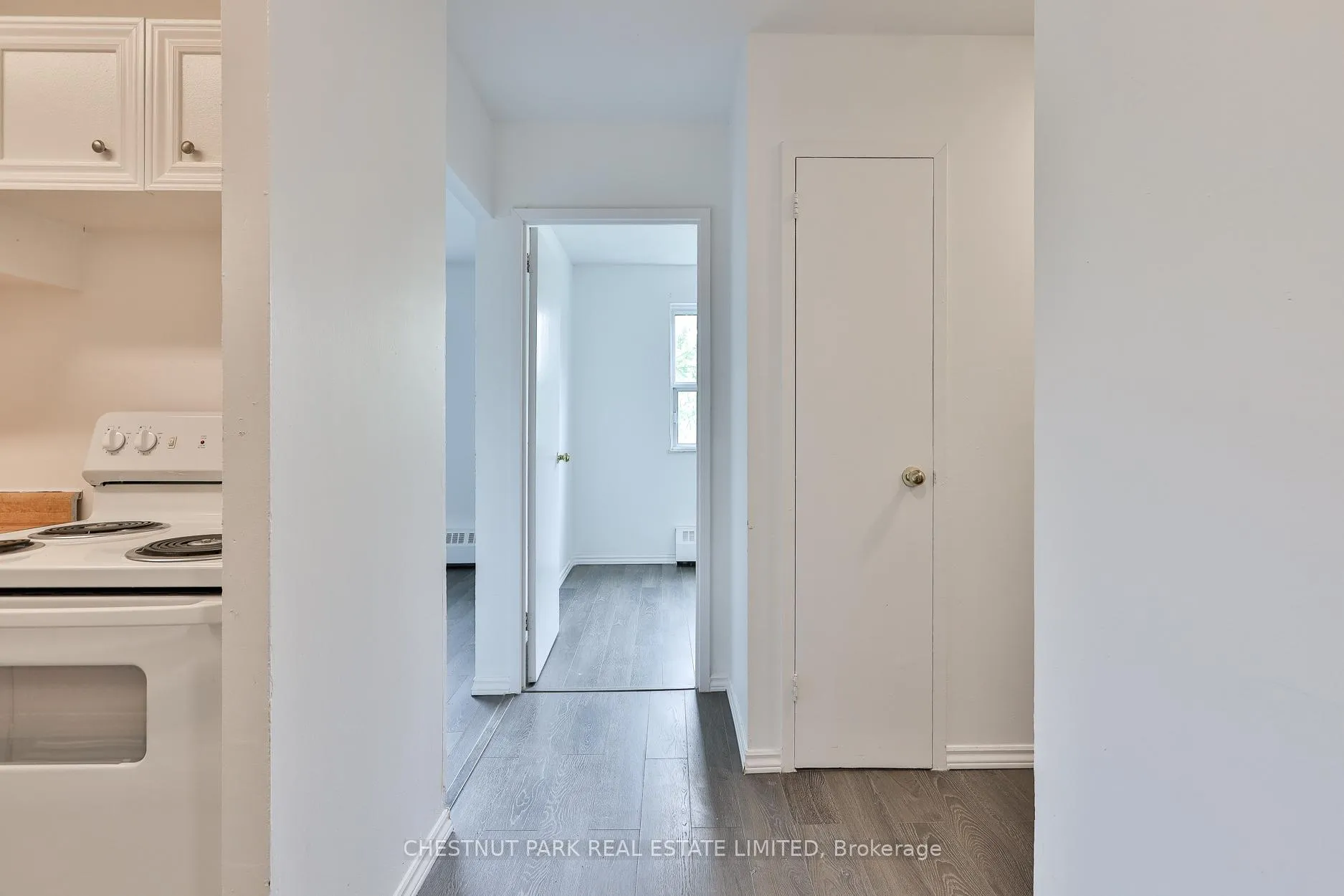 Photo 3 of Unit 409, 900 Glen Street, Oshawa, Lakeview — HOMEH