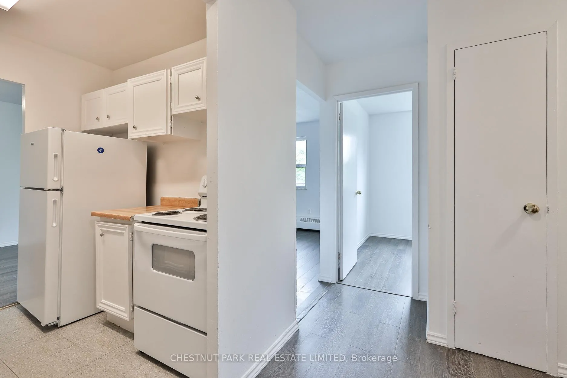 Photo 4 of Unit 409, 900 Glen Street, Oshawa, Lakeview — HOMEH