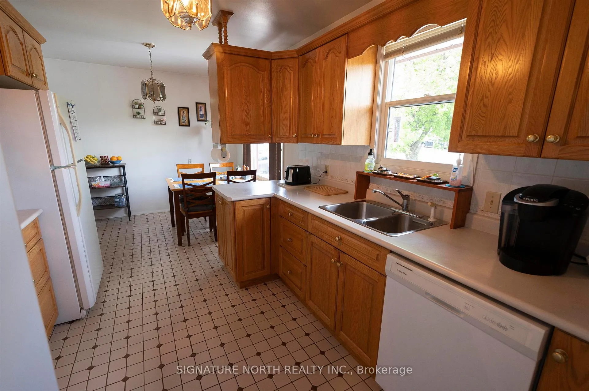 Photo 10 of 936 Huron Avenue, Thunder Bay, Shuniah — HOMEH