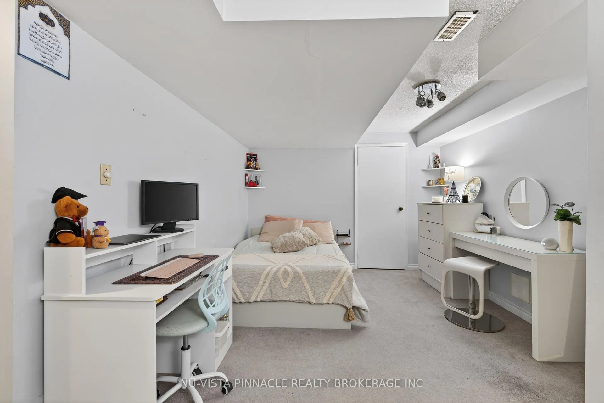 Photo 38 of Unit 26, 631 Cranbrook Road, London, South L — HOMEH