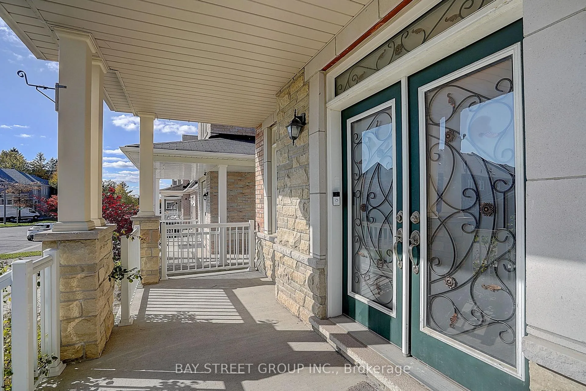 Photo 4 of 90 Gable Avenue, Markham, Berczy — HOMEH