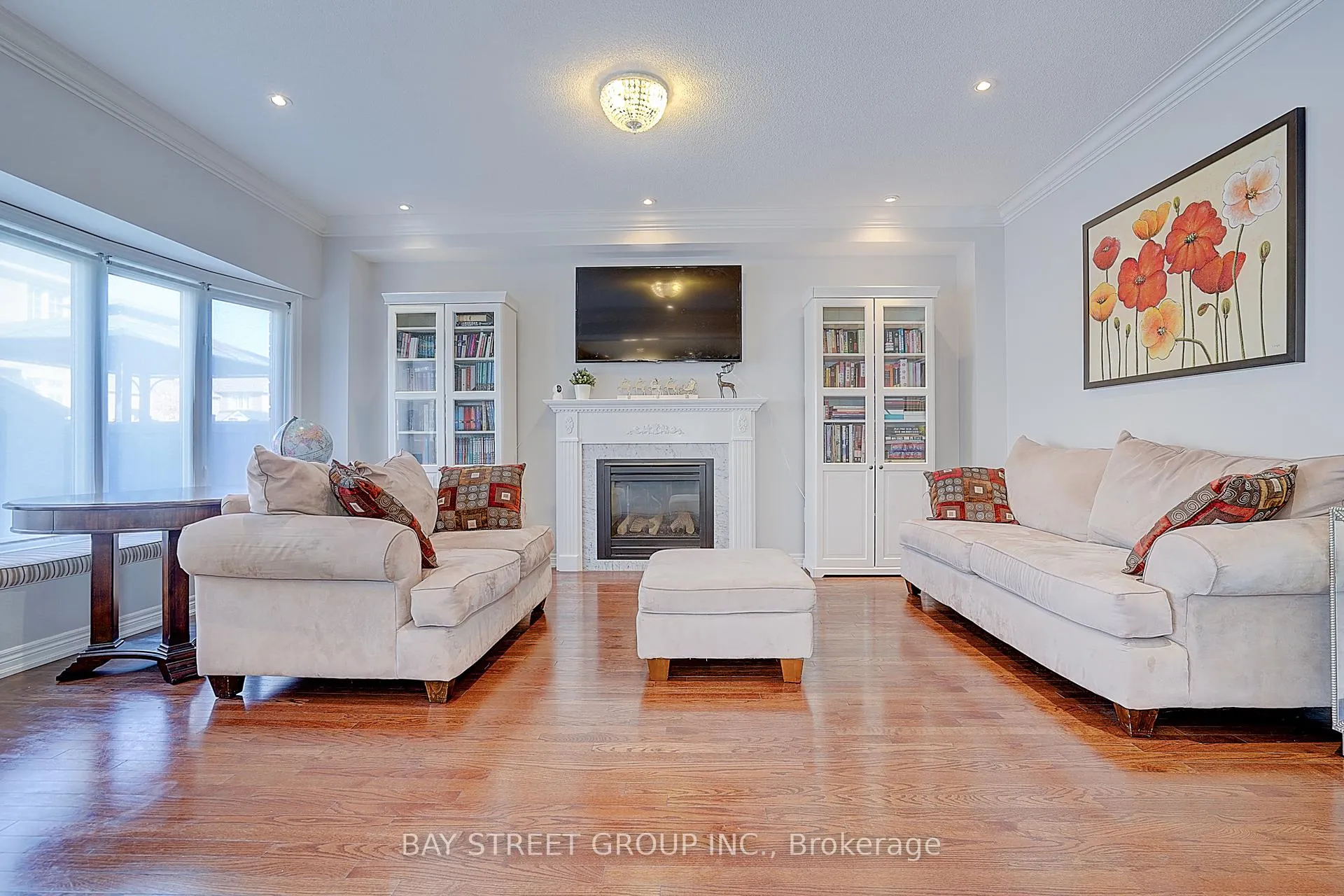 Photo 10 of 90 Gable Avenue, Markham, Berczy — HOMEH