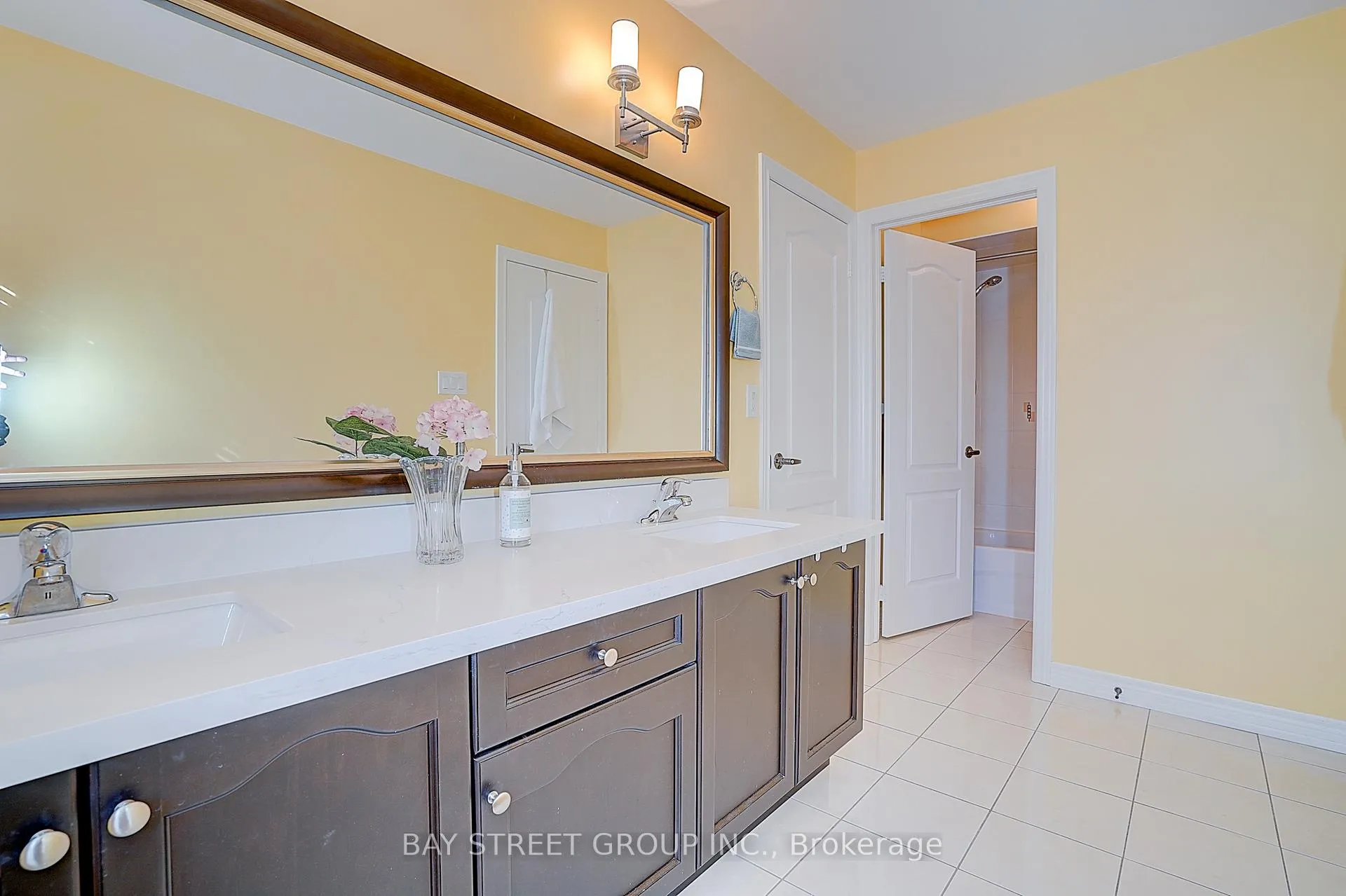 Photo 21 of 90 Gable Avenue, Markham, Berczy — HOMEH