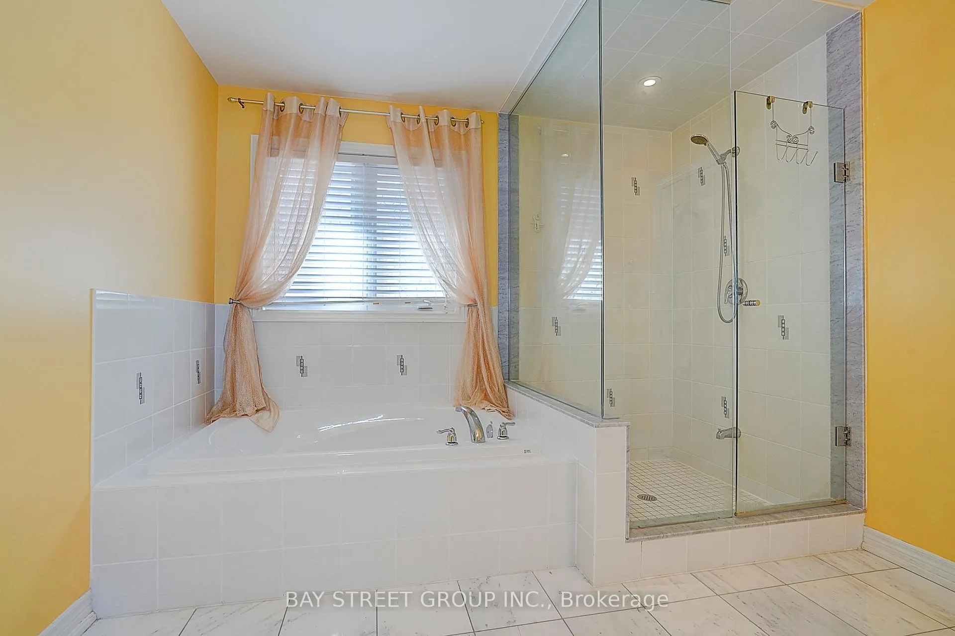 Photo 29 of 90 Gable Avenue, Markham, Berczy — HOMEH