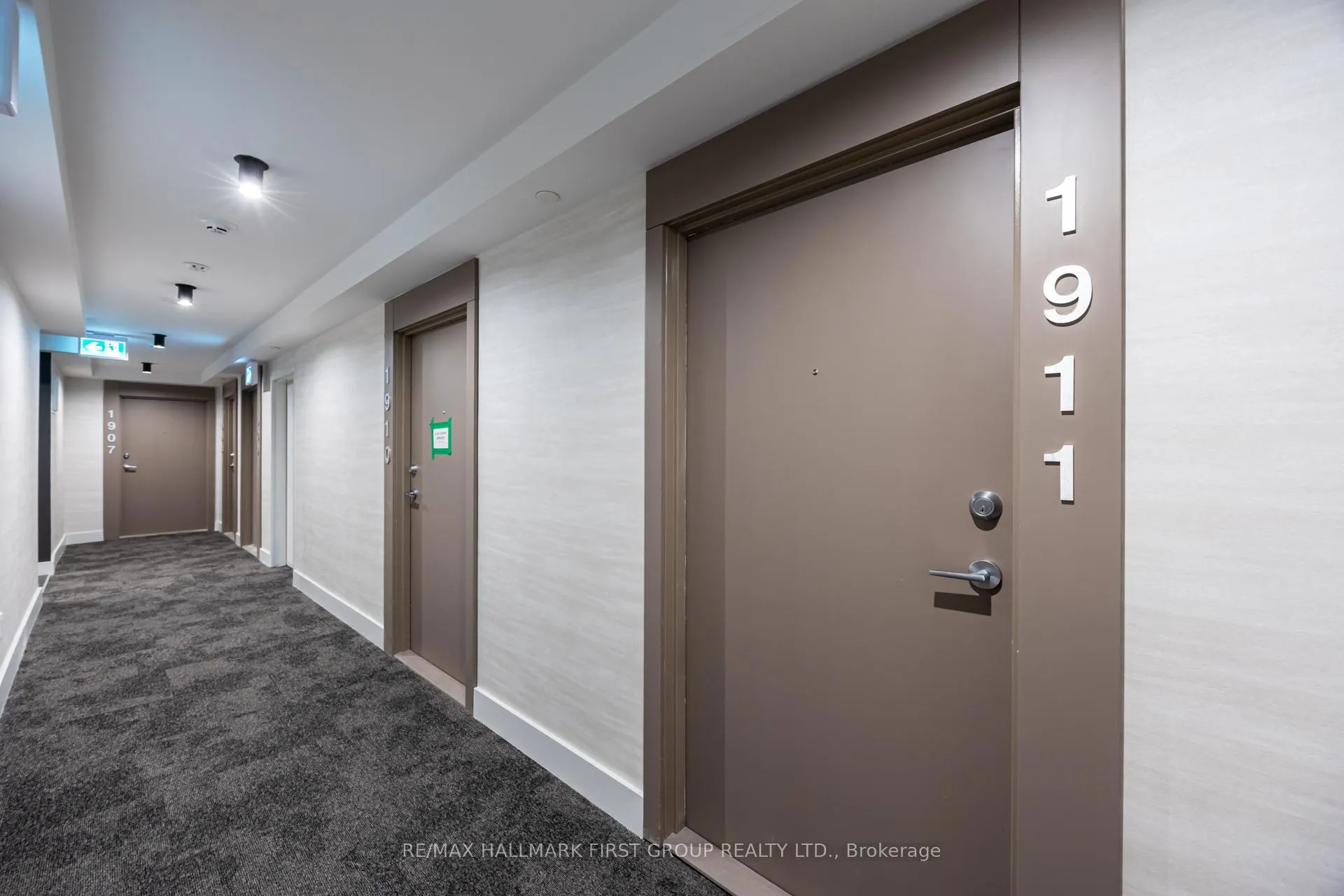Photo 5 of Unit 1911, 1010 Sandy Beach Road, Pickering, Bay Ridges — HOMEH