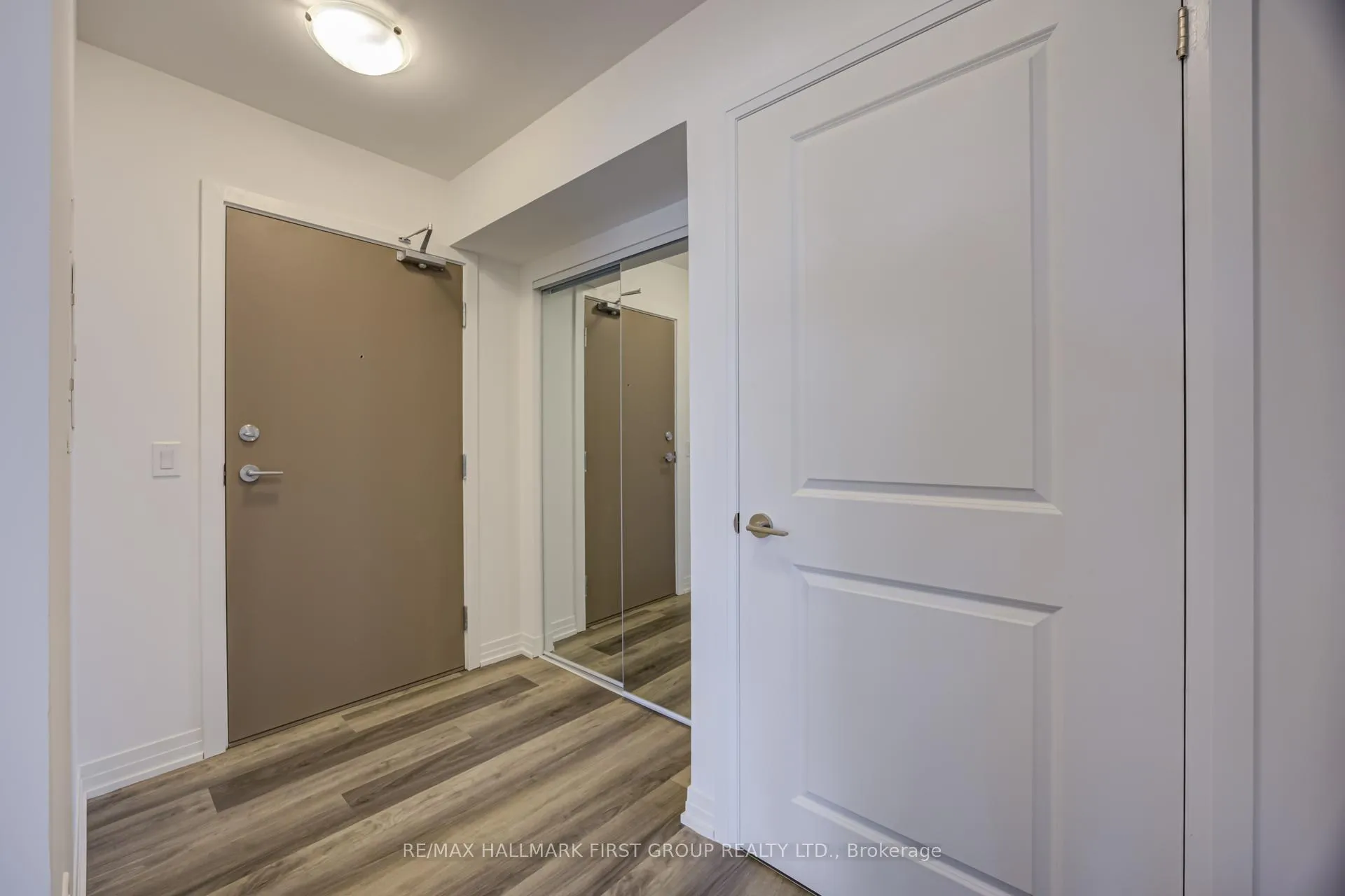 Photo 6 of Unit 1911, 1010 Sandy Beach Road, Pickering, Bay Ridges — HOMEH