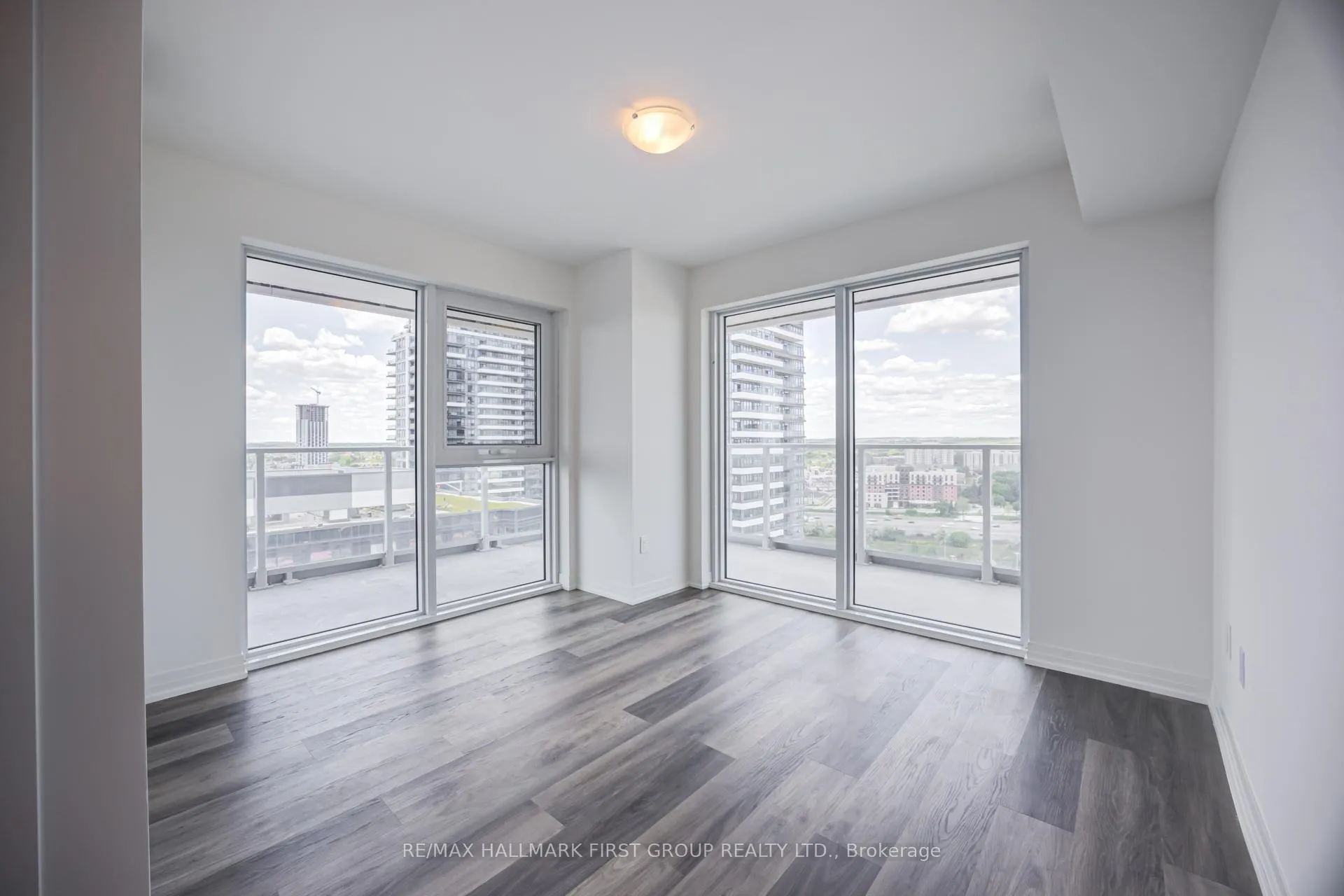 Photo 17 of Unit 1911, 1010 Sandy Beach Road, Pickering, Bay Ridges — HOMEH