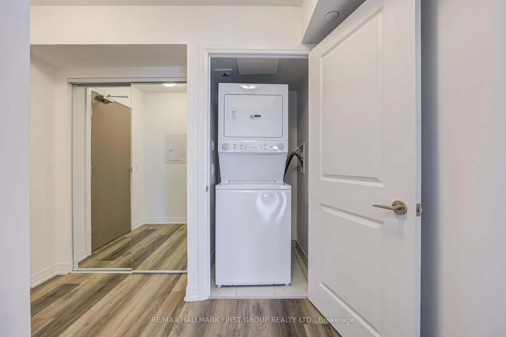 Photo 22 of Unit 1911, 1010 Sandy Beach Road, Pickering, Bay Ridges — HOMEH