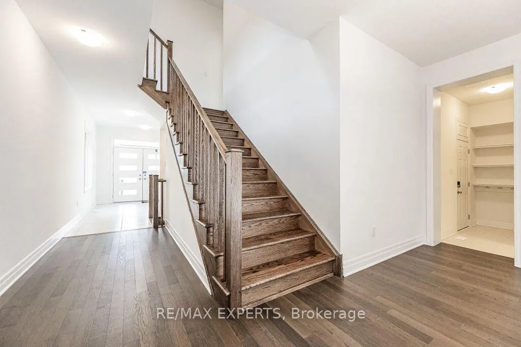 Photo 18 of 177 Rosenberg Way, Kitchener, Rosenburg — HOMEH