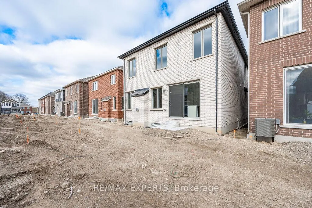 Photo 37 of 177 Rosenberg Way, Kitchener, Rosenburg — HOMEH