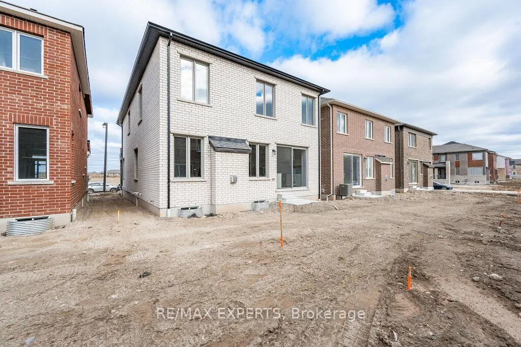Photo 38 of 177 Rosenberg Way, Kitchener, Rosenburg — HOMEH