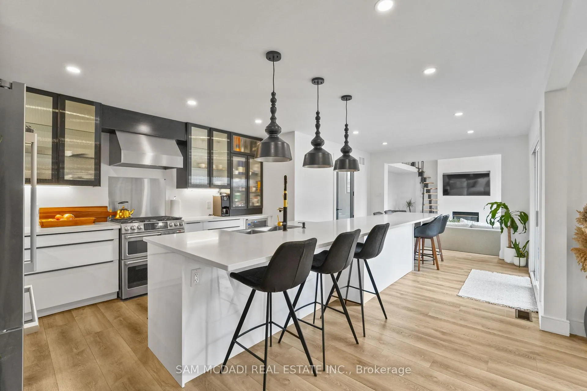 Photo 15 of 477 Fairview Street, Wilmot, New Hamburg — HOMEH