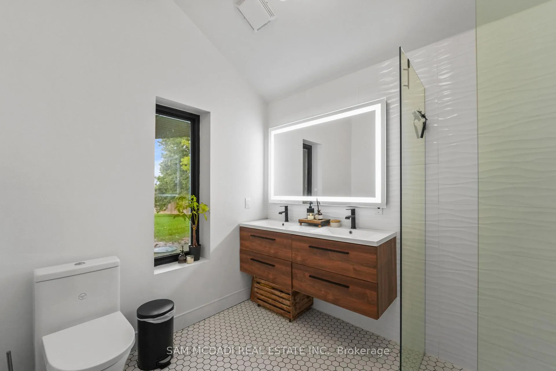 Photo 24 of 477 Fairview Street, Wilmot, New Hamburg — HOMEH
