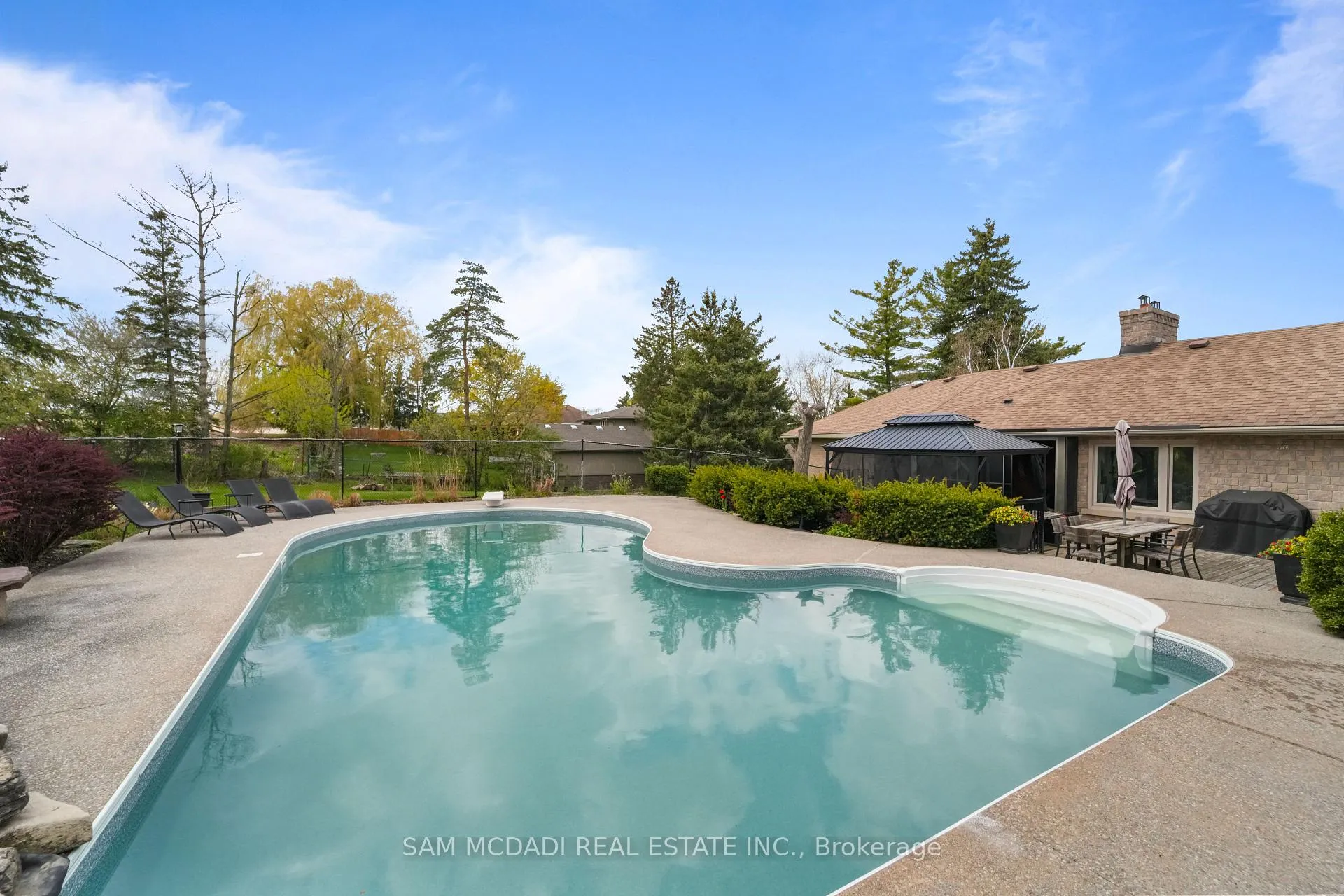 Photo 44 of 477 Fairview Street, Wilmot, New Hamburg — HOMEH