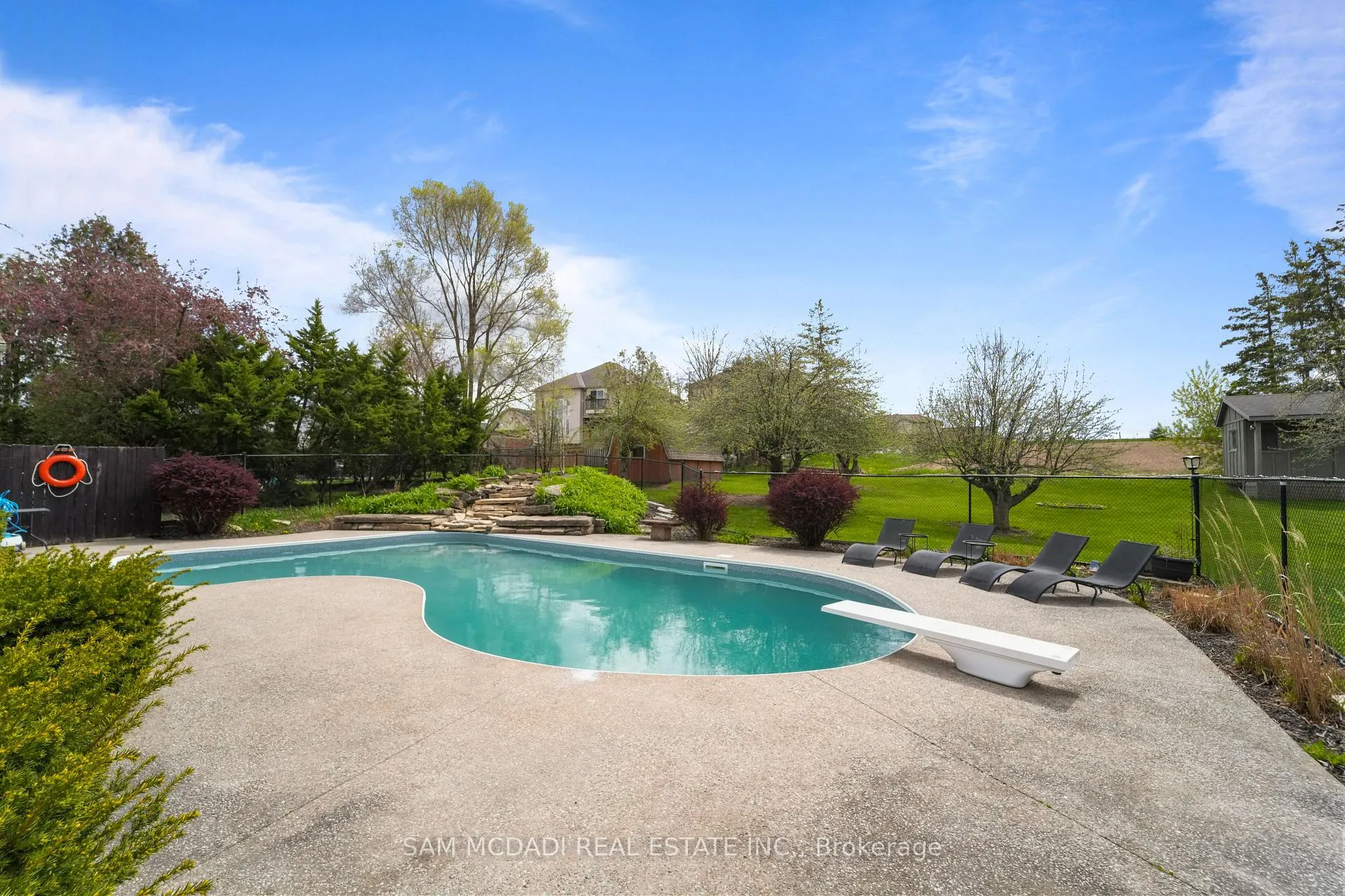 Photo 46 of 477 Fairview Street, Wilmot, New Hamburg — HOMEH