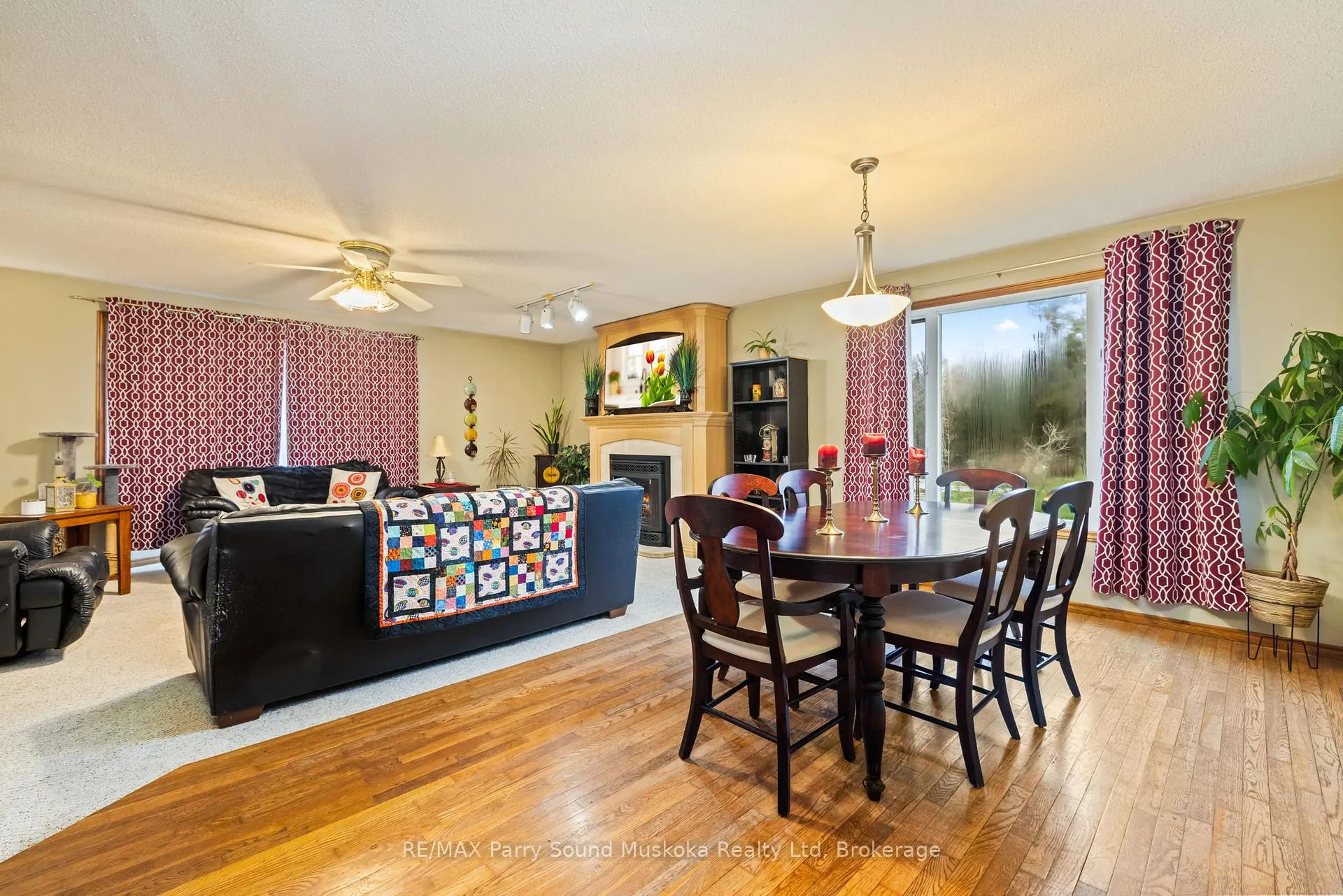 Photo 8 of 54 Pineridge Drive, McDougall — HOMEH
