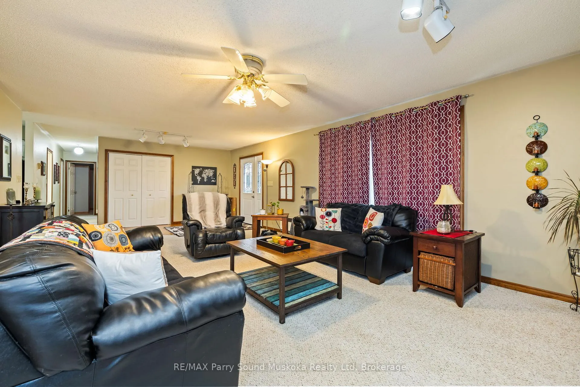 Photo 10 of 54 Pineridge Drive, McDougall — HOMEH
