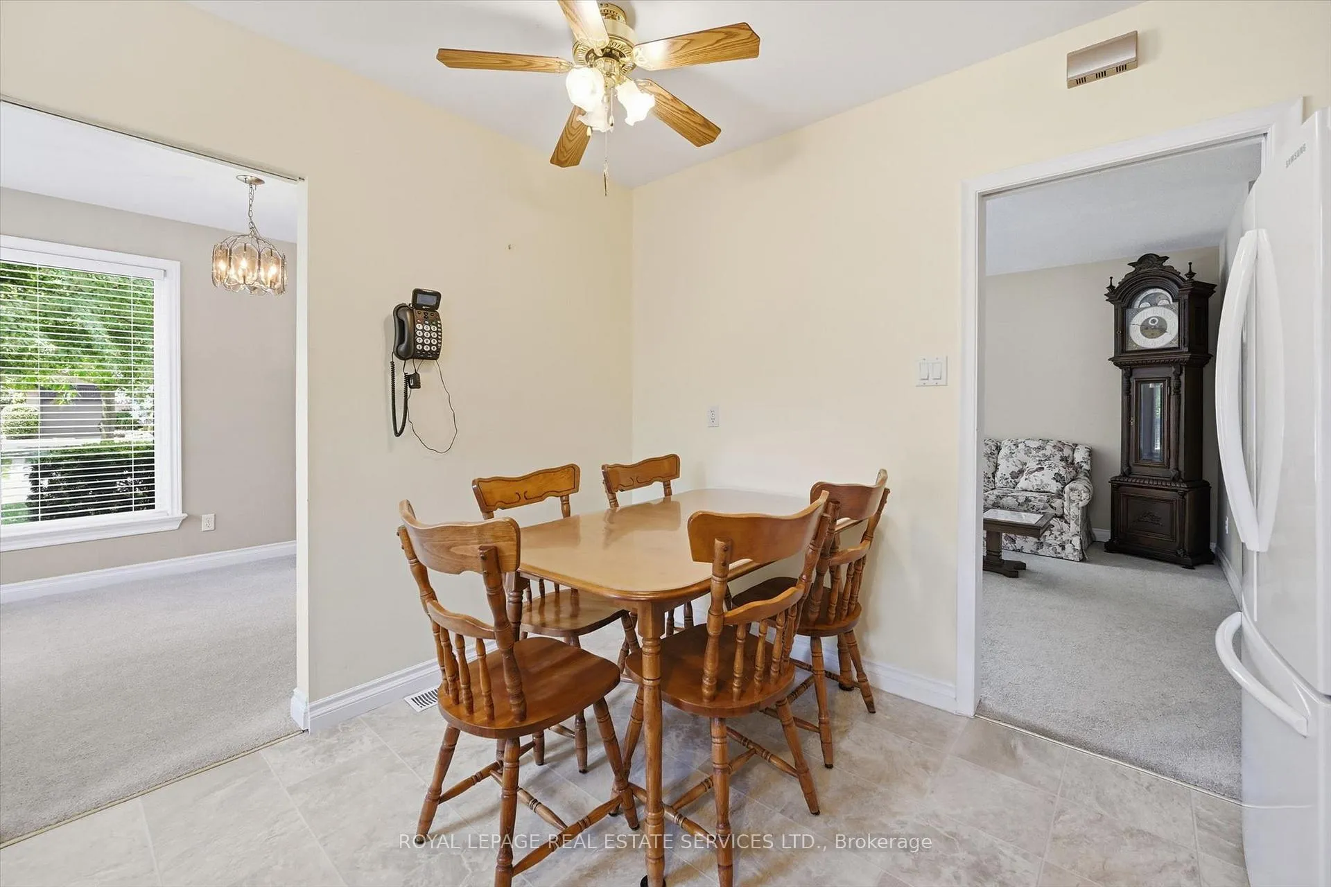 Photo 17 of 484 Grand Boulevard, Oakville, Falgarwood — HOMEH