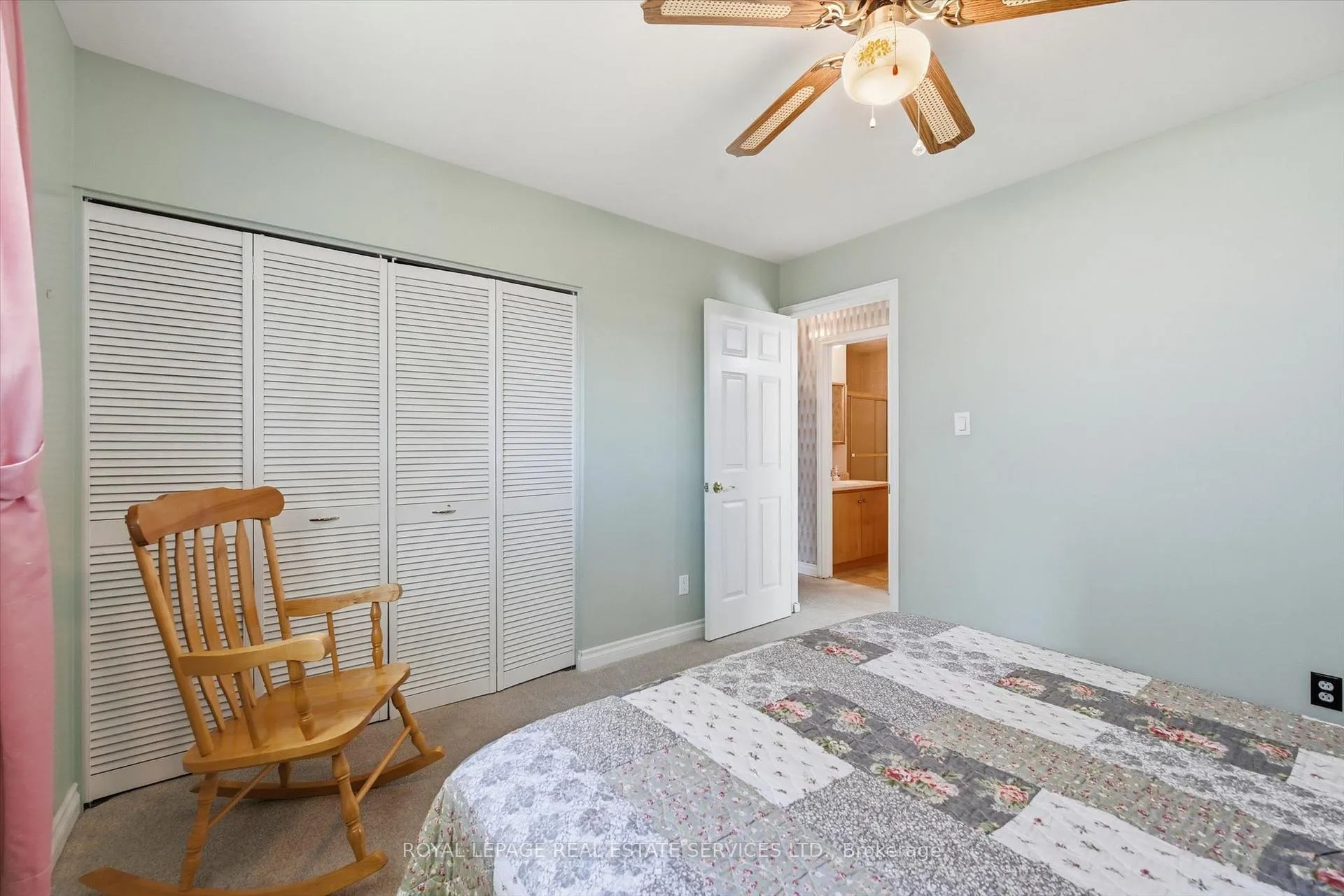 Photo 21 of 484 Grand Boulevard, Oakville, Falgarwood — HOMEH